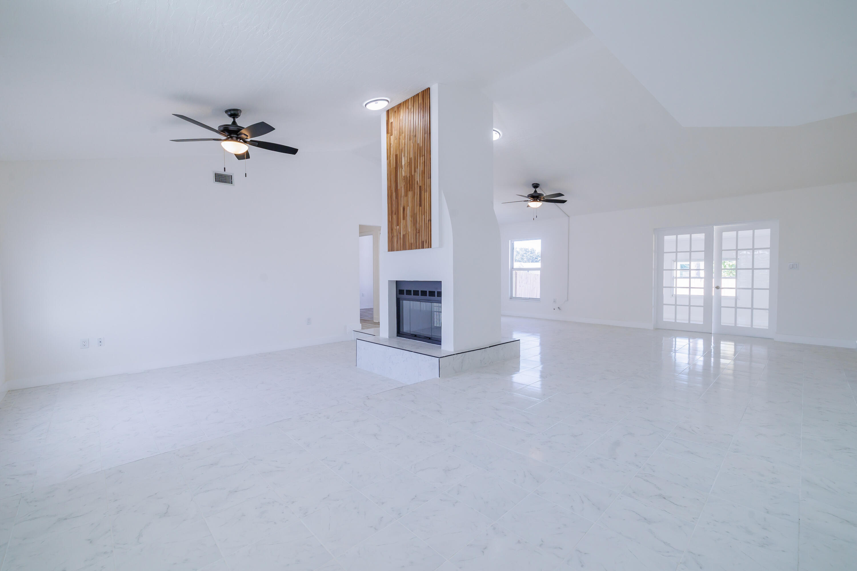 1604 Carbondale Avenue NW