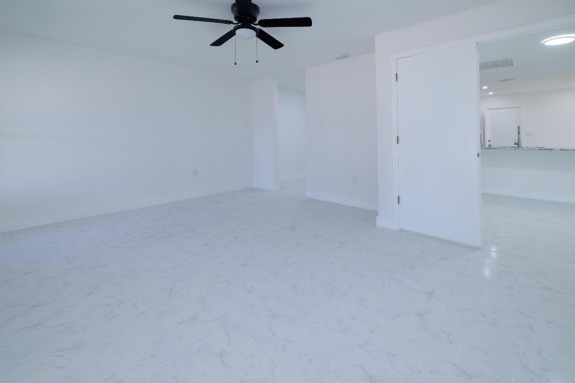 1604 Carbondale Avenue NW