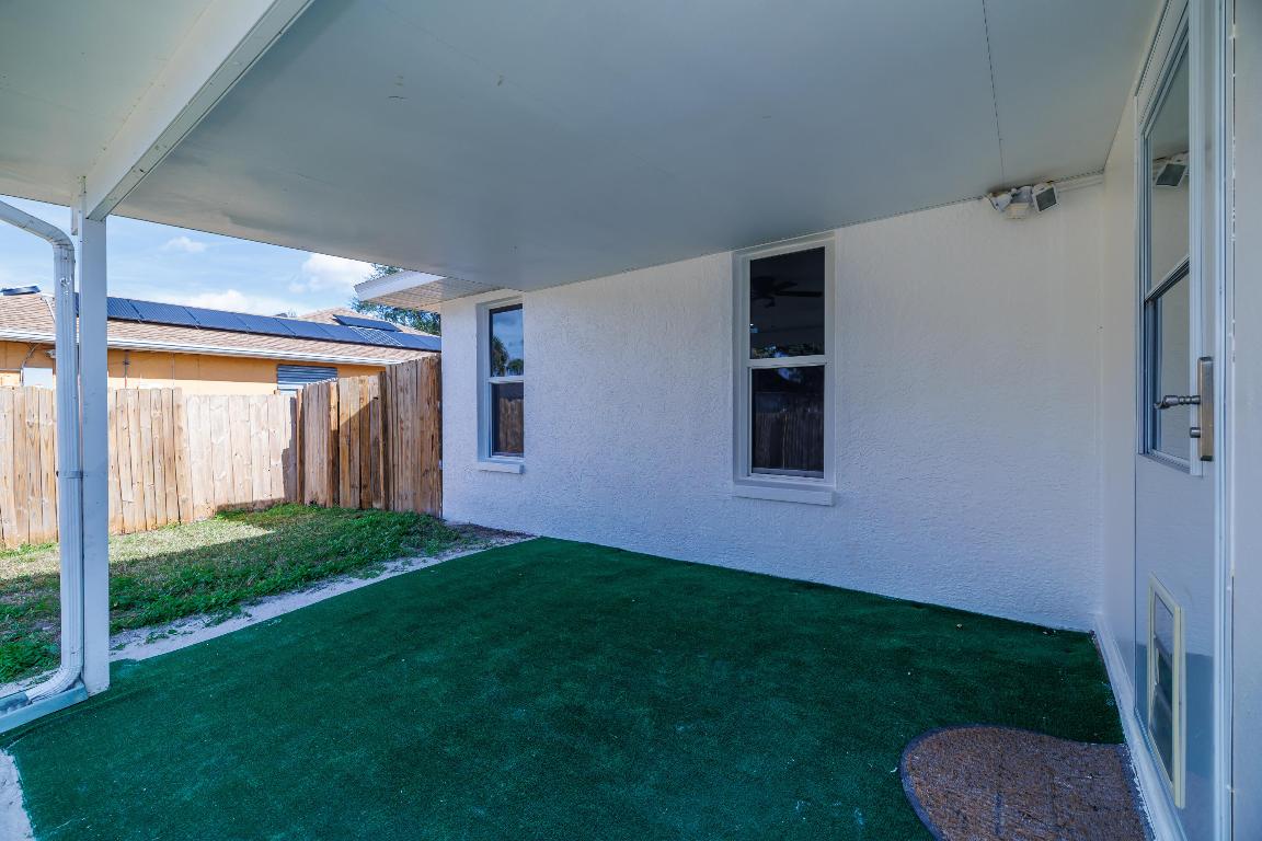 1604 Carbondale Avenue NW