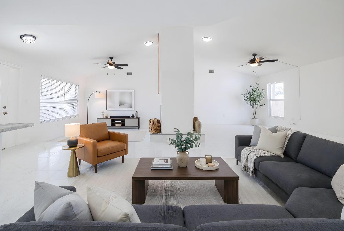 1604 Carbondale Avenue NW