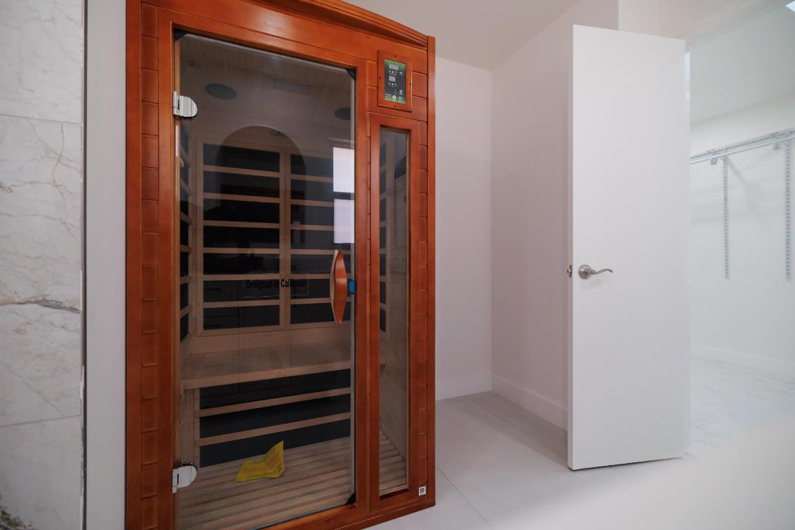 1604 Carbondale Avenue NW