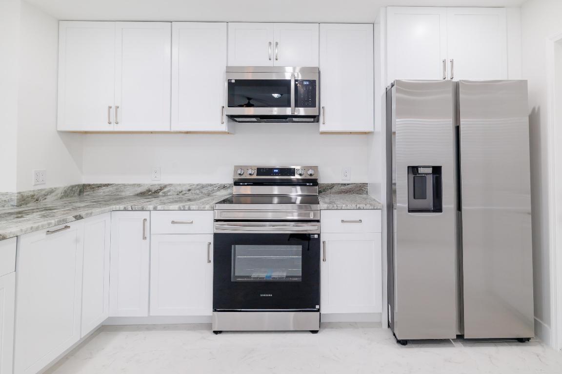 1604 Carbondale Avenue NW