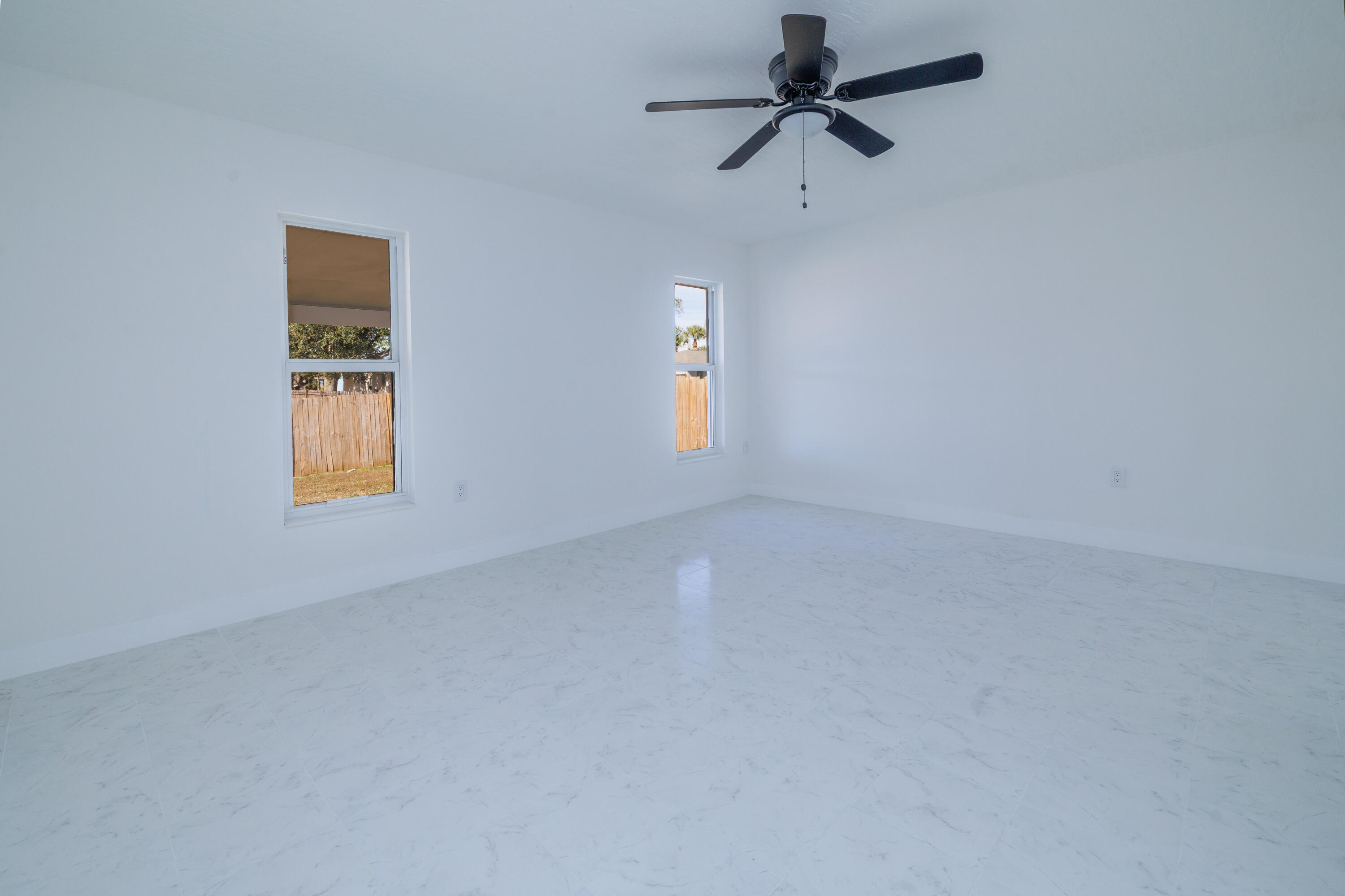 1604 Carbondale Avenue NW