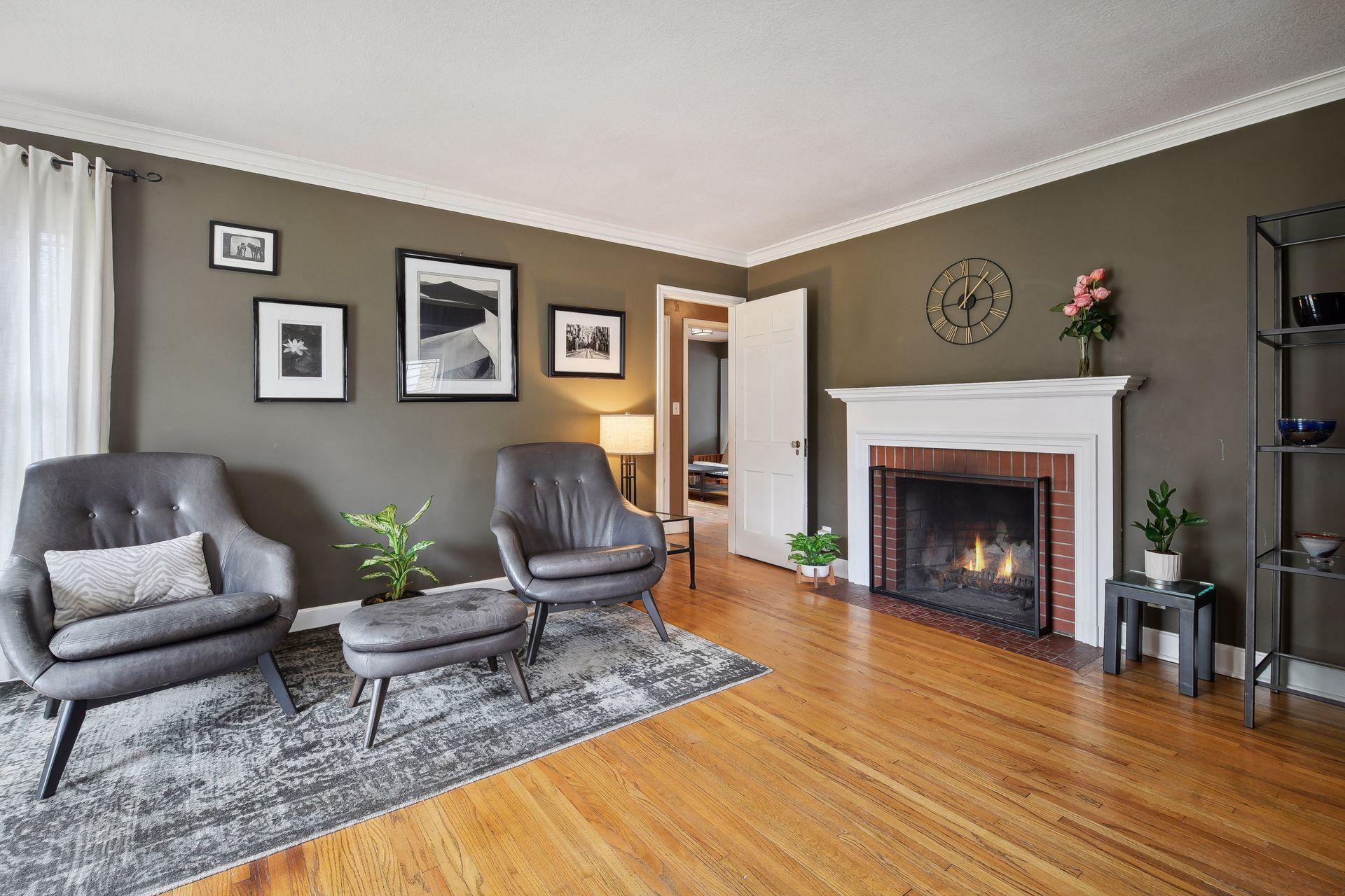 4313 W 42nd Street