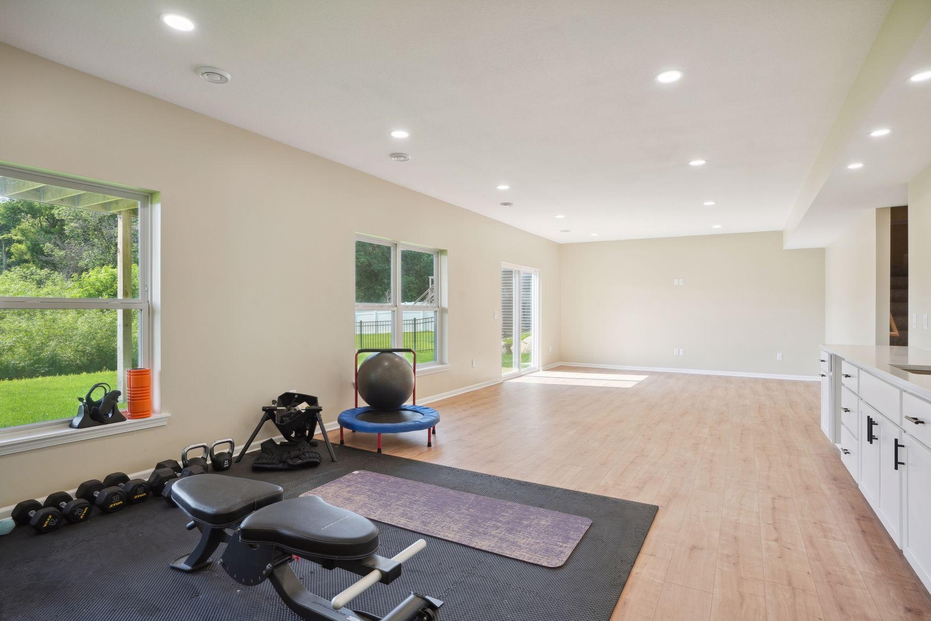 5510 Annapolis Lane N