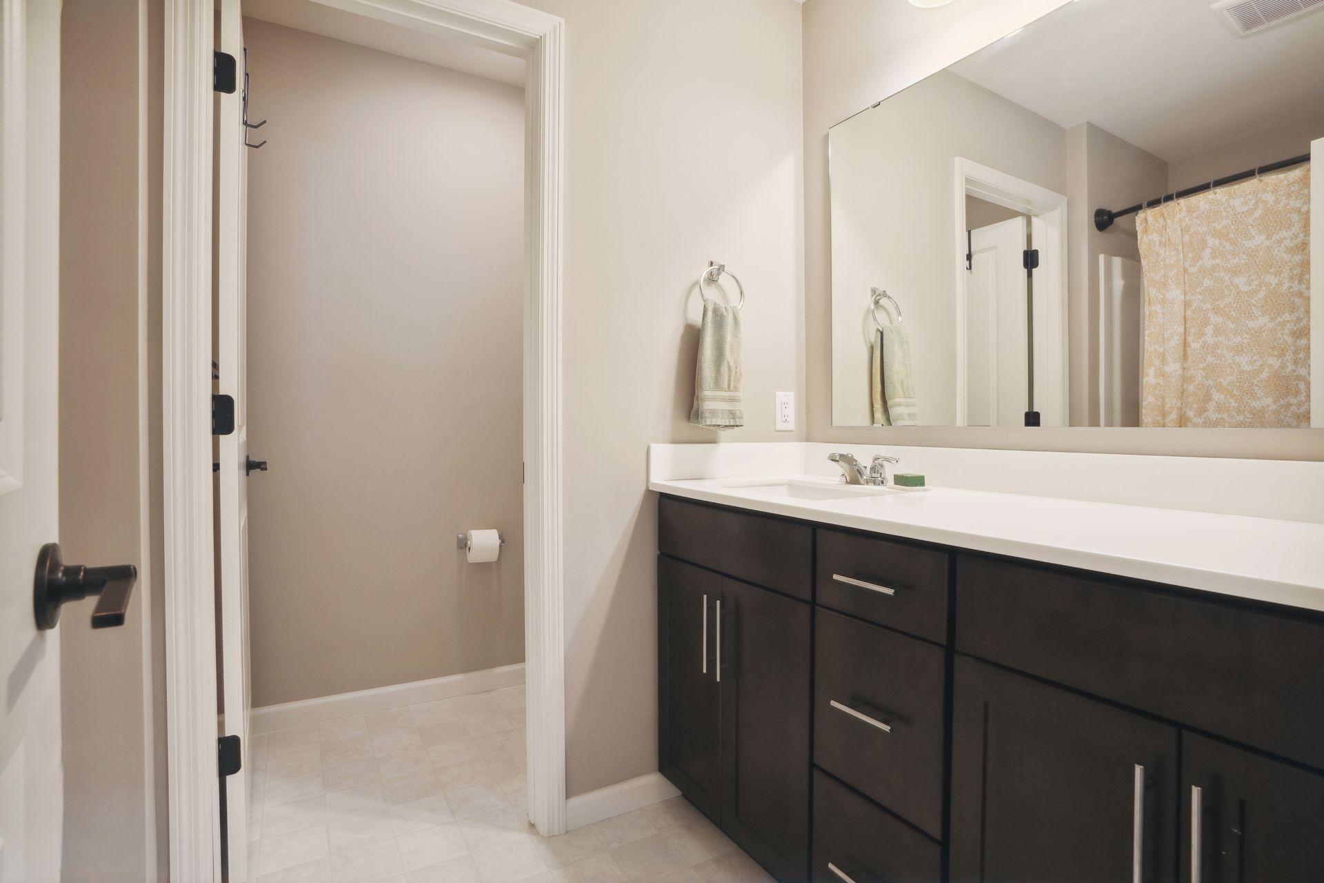 5510 Annapolis Lane N