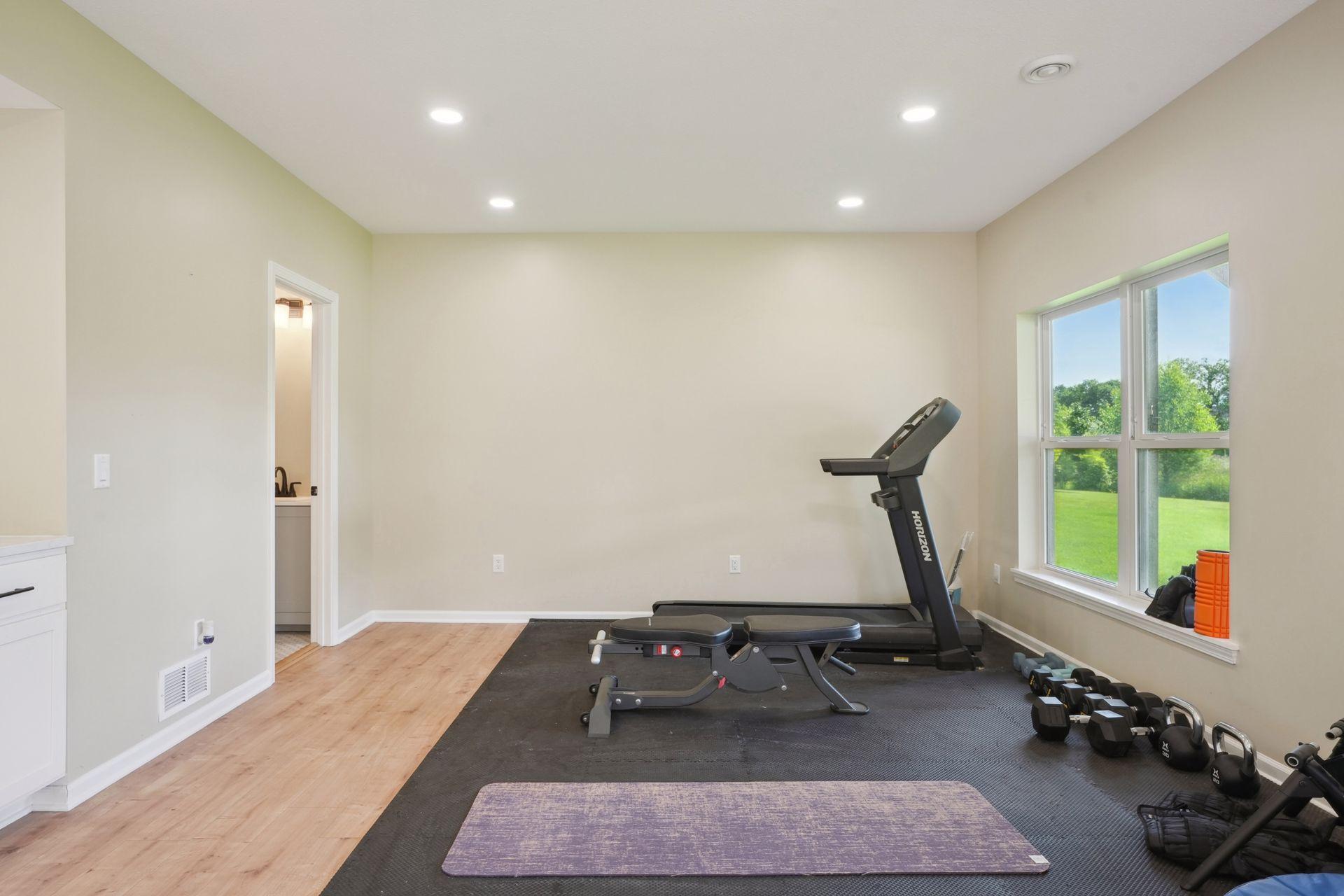 5510 Annapolis Lane N