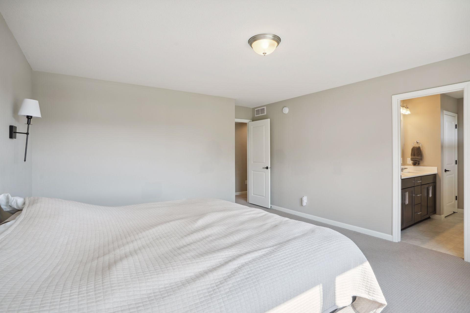 5510 Annapolis Lane N