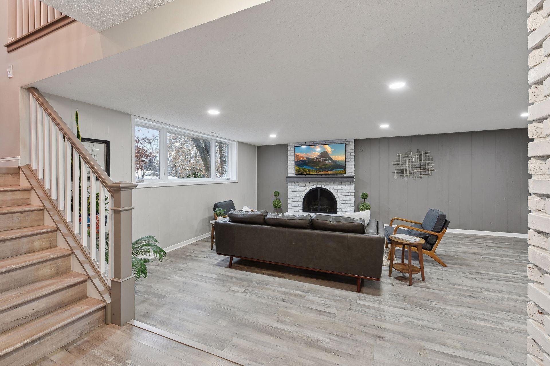 14382 Golf View Drive