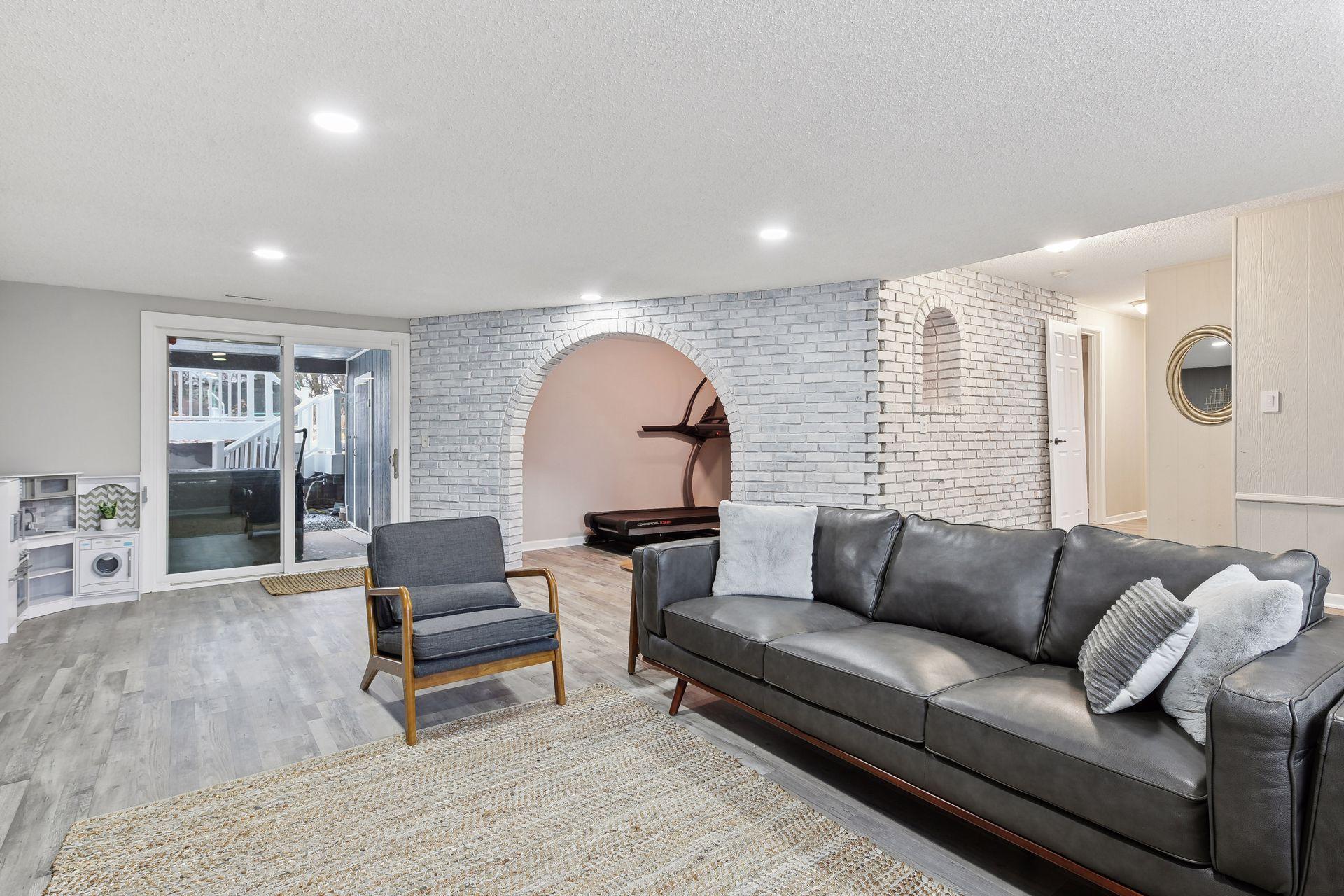 14382 Golf View Drive