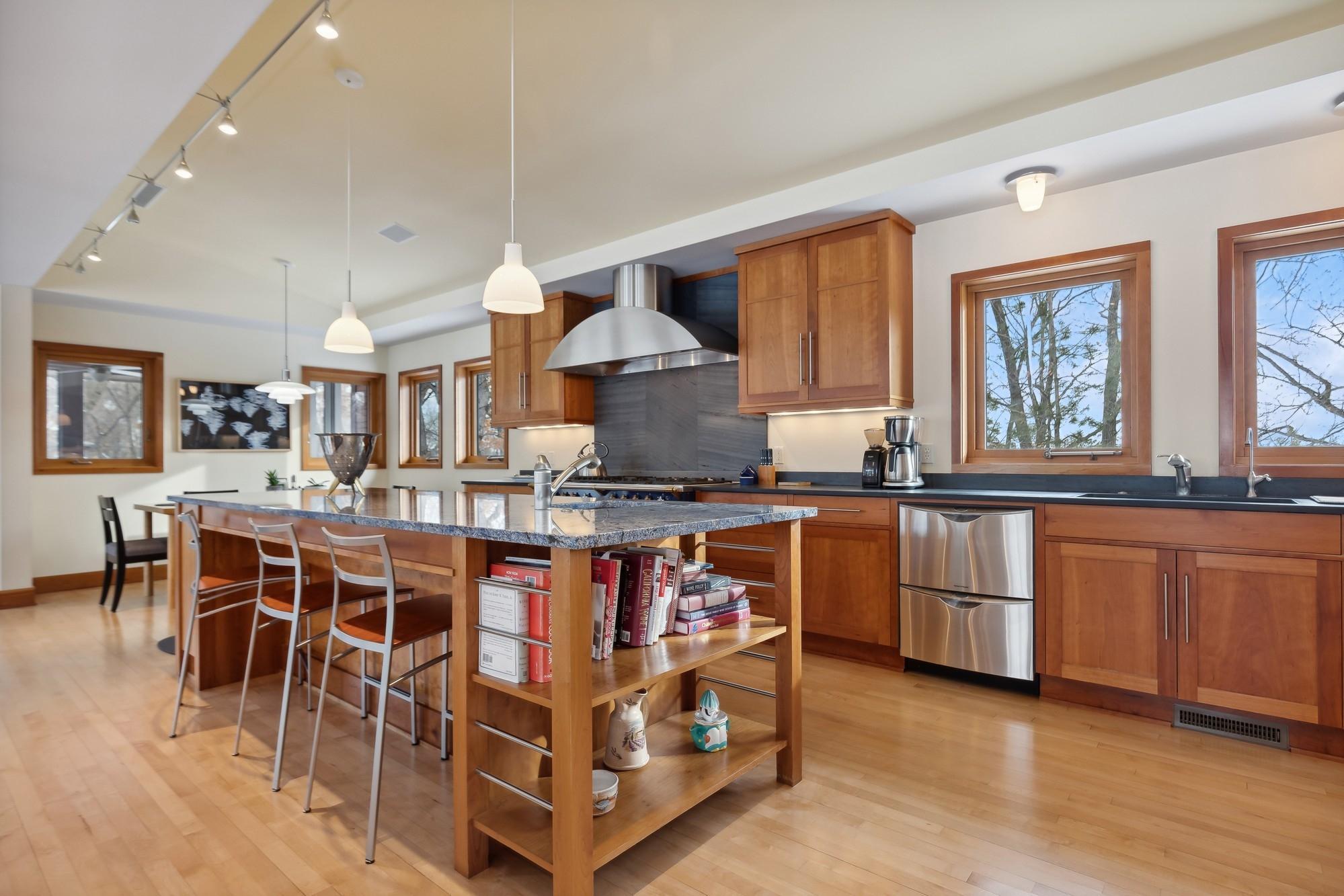 6424 Indian Hills Road