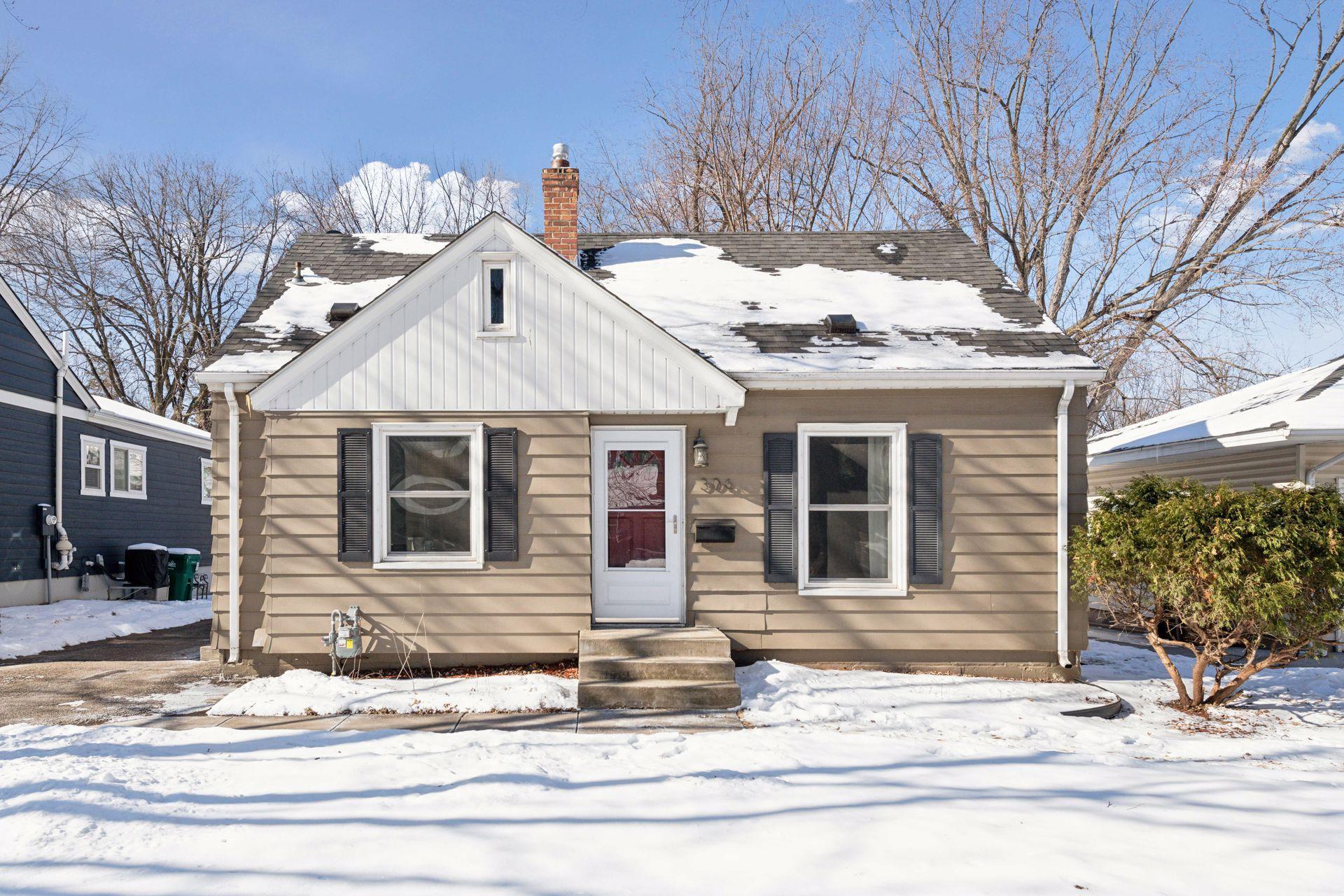 306 Harrison Avenue S