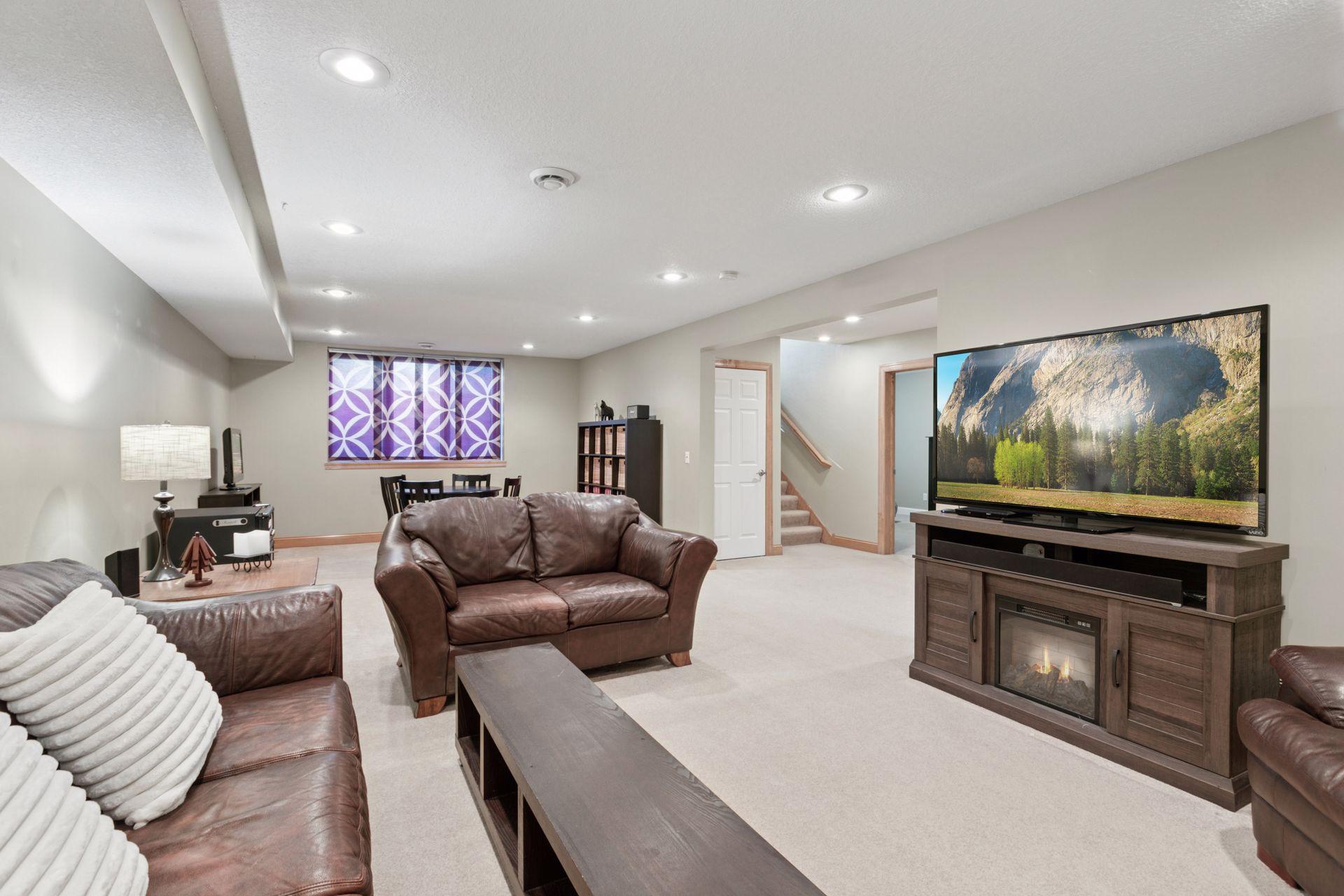 1308 Skywood Lane NE