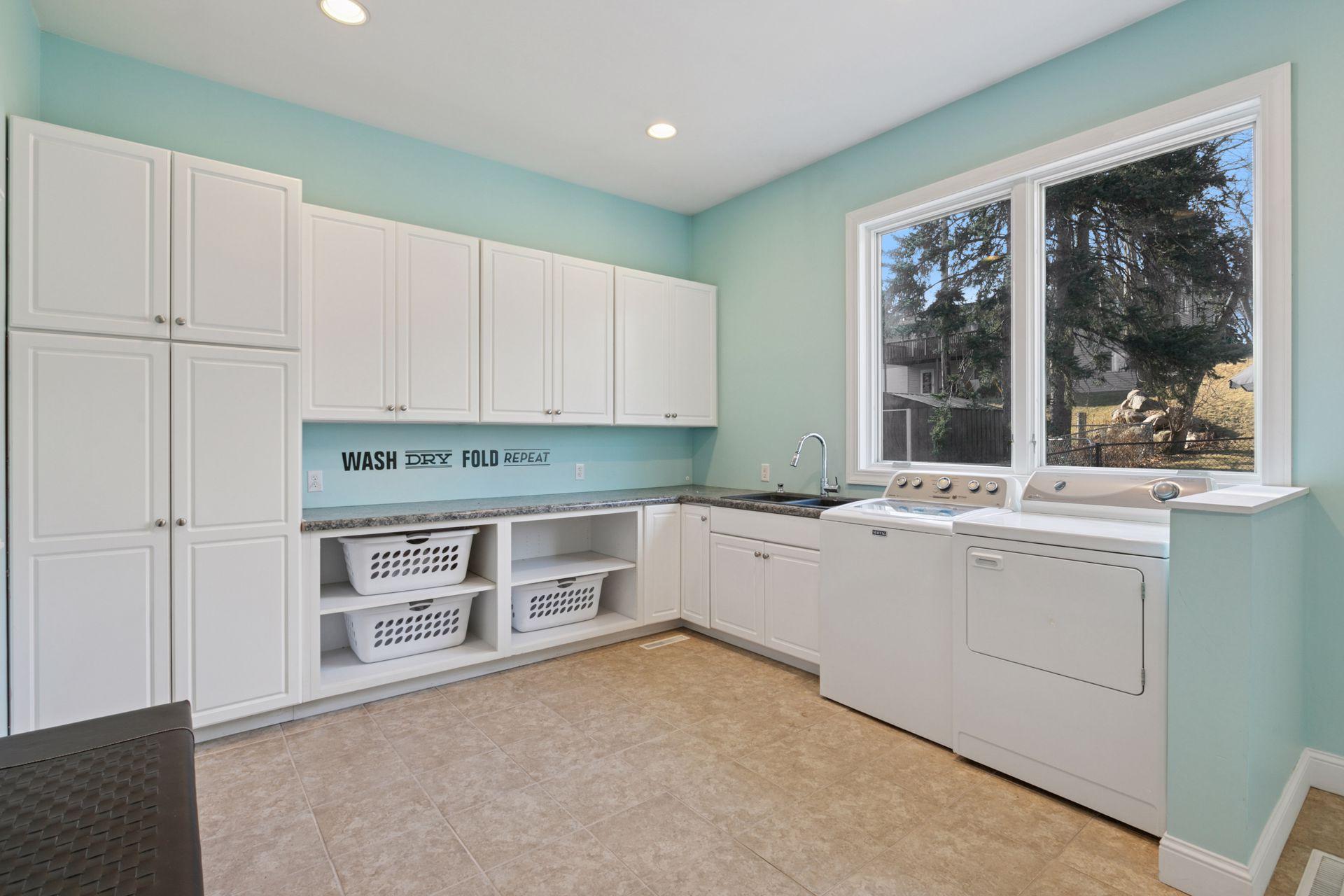 1308 Skywood Lane NE