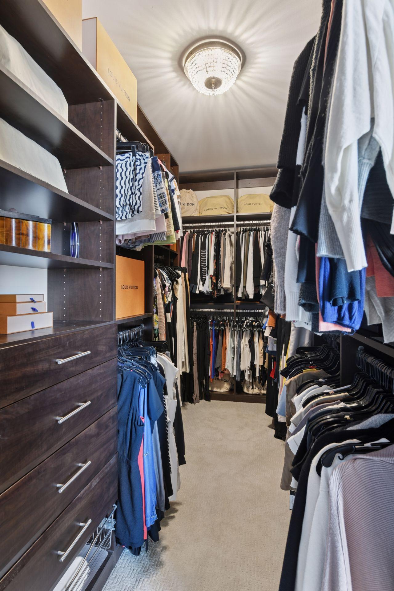 201 S 11th Street Unit: 1400