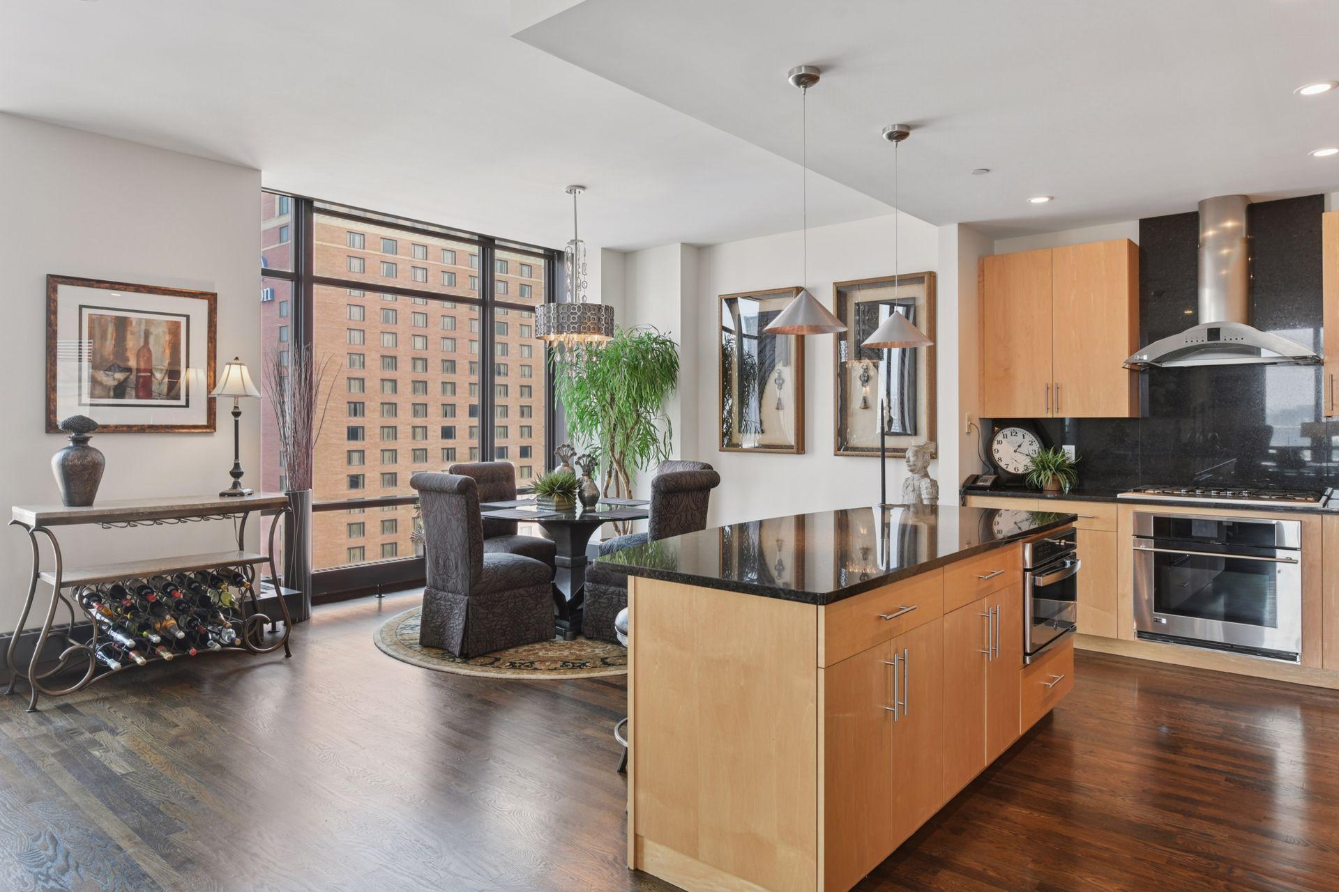 201 S 11th Street Unit: 1400