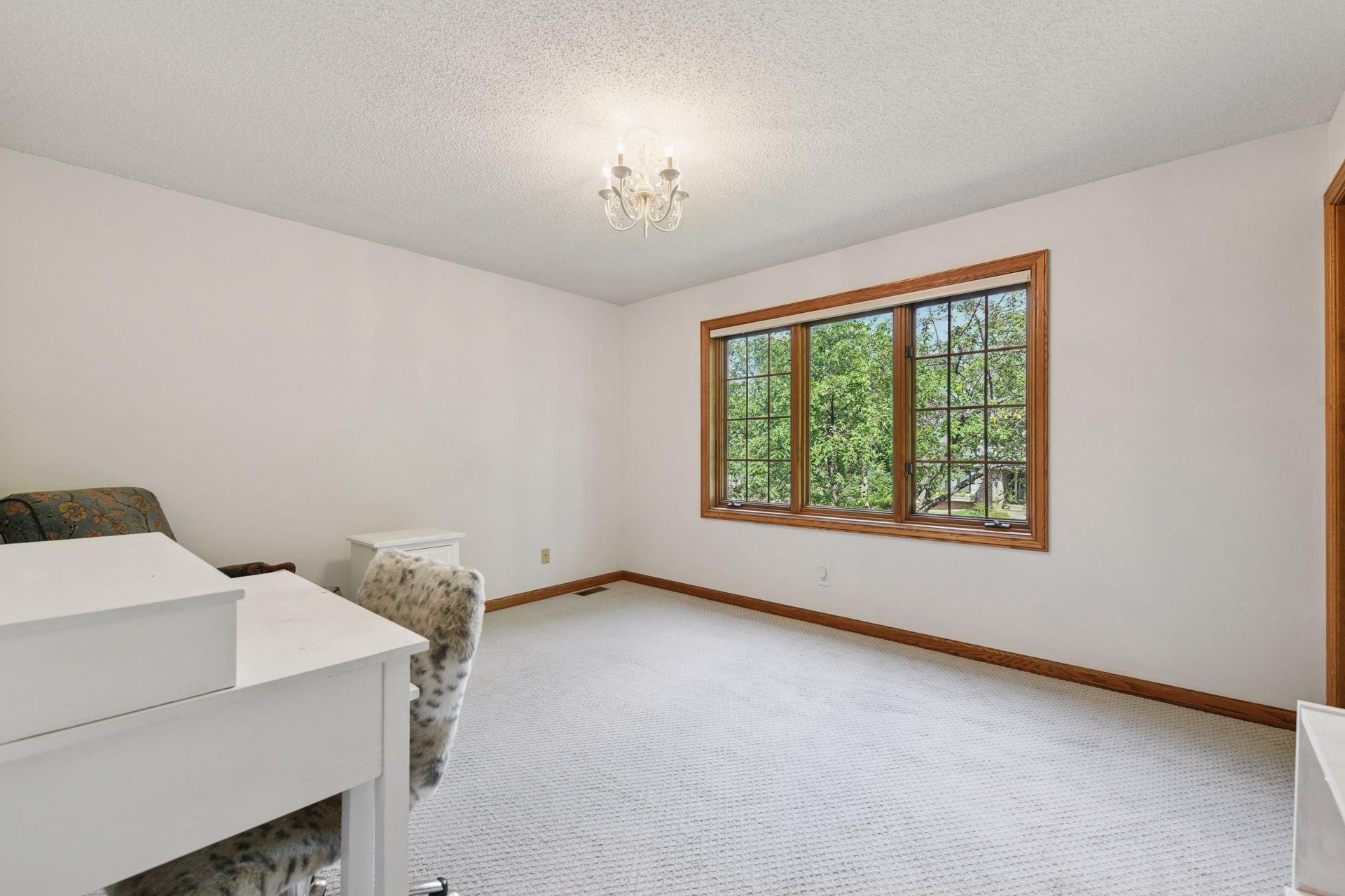 6552 Cherokee Trail W