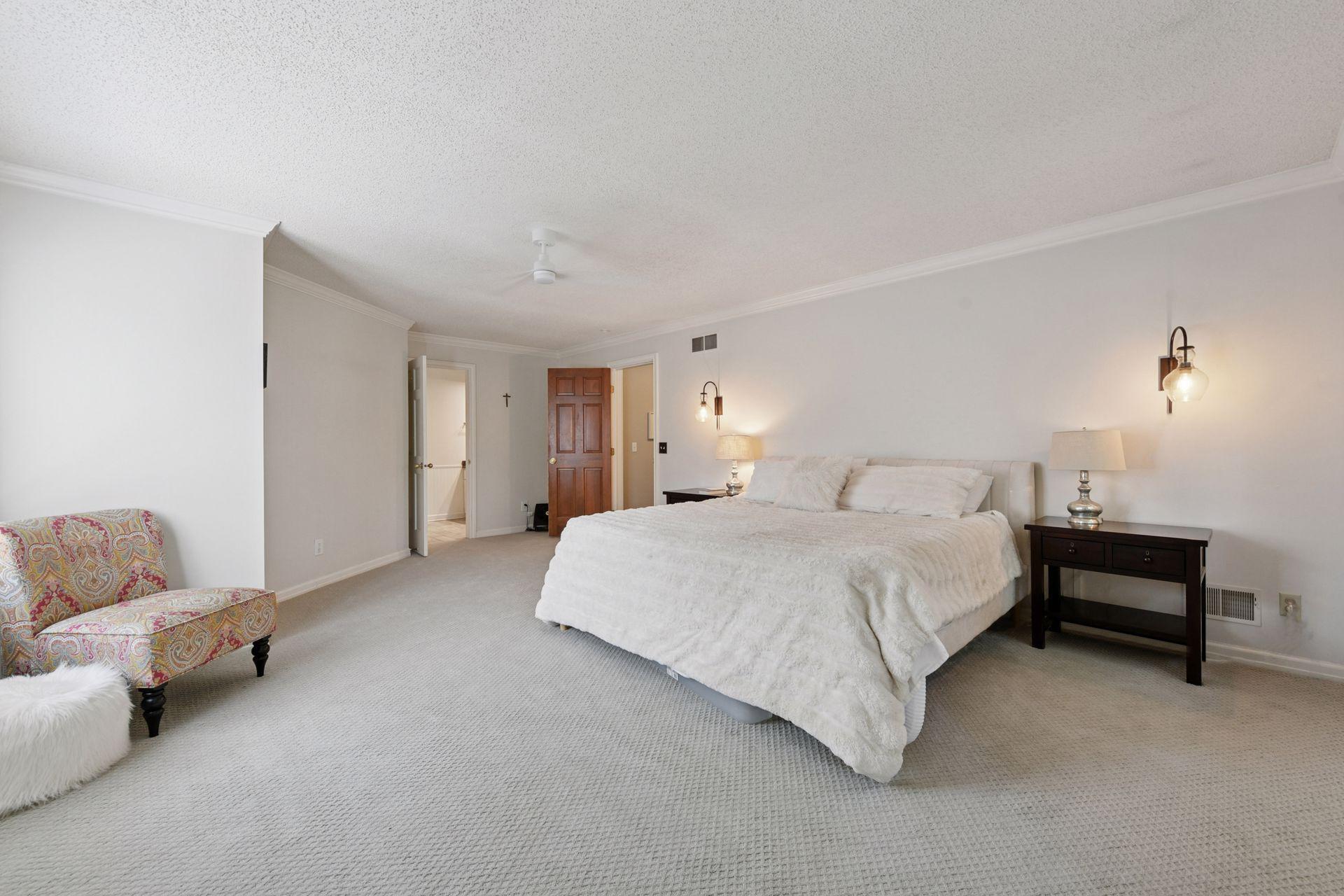 6552 Cherokee Trail W