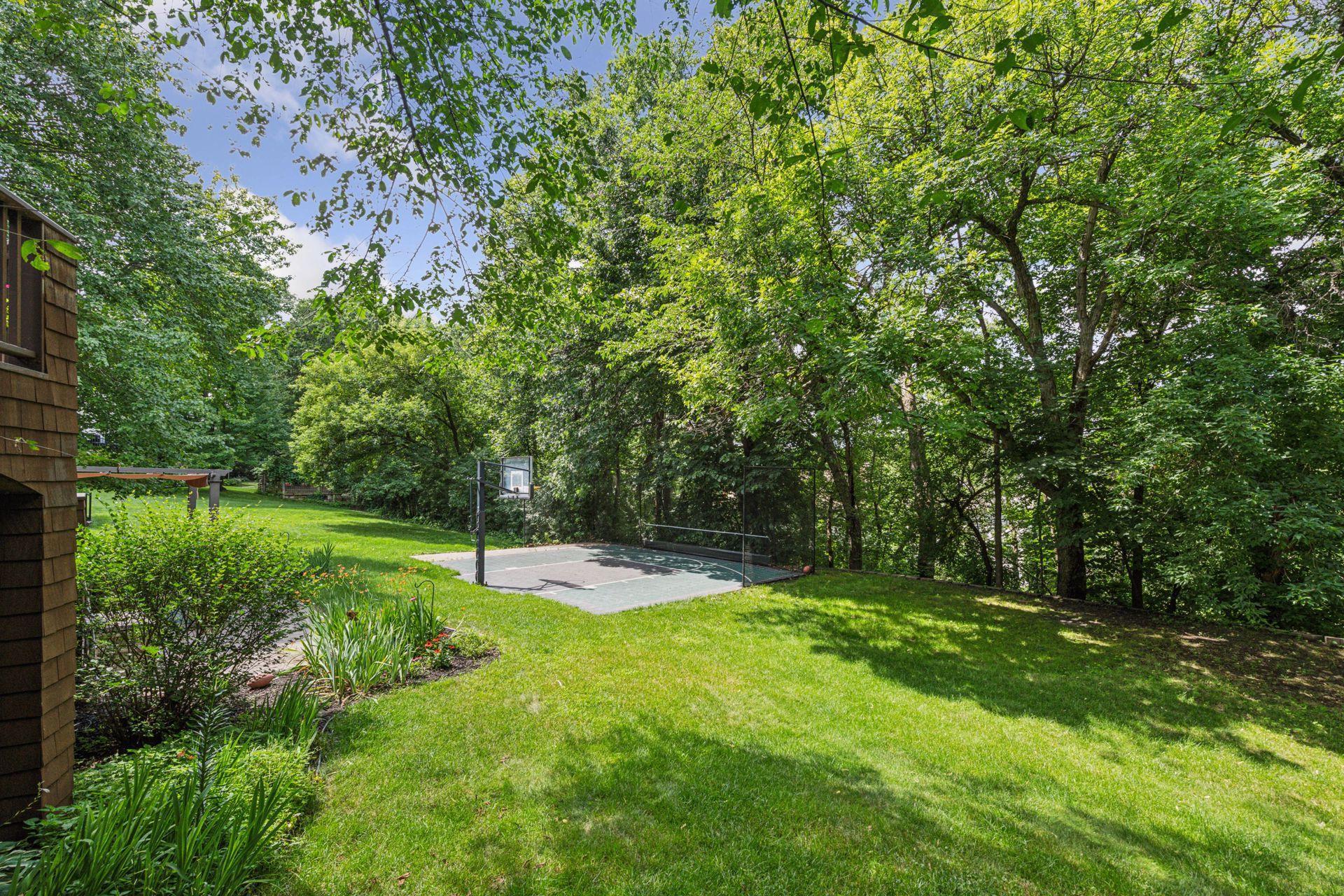 6552 Cherokee Trail W