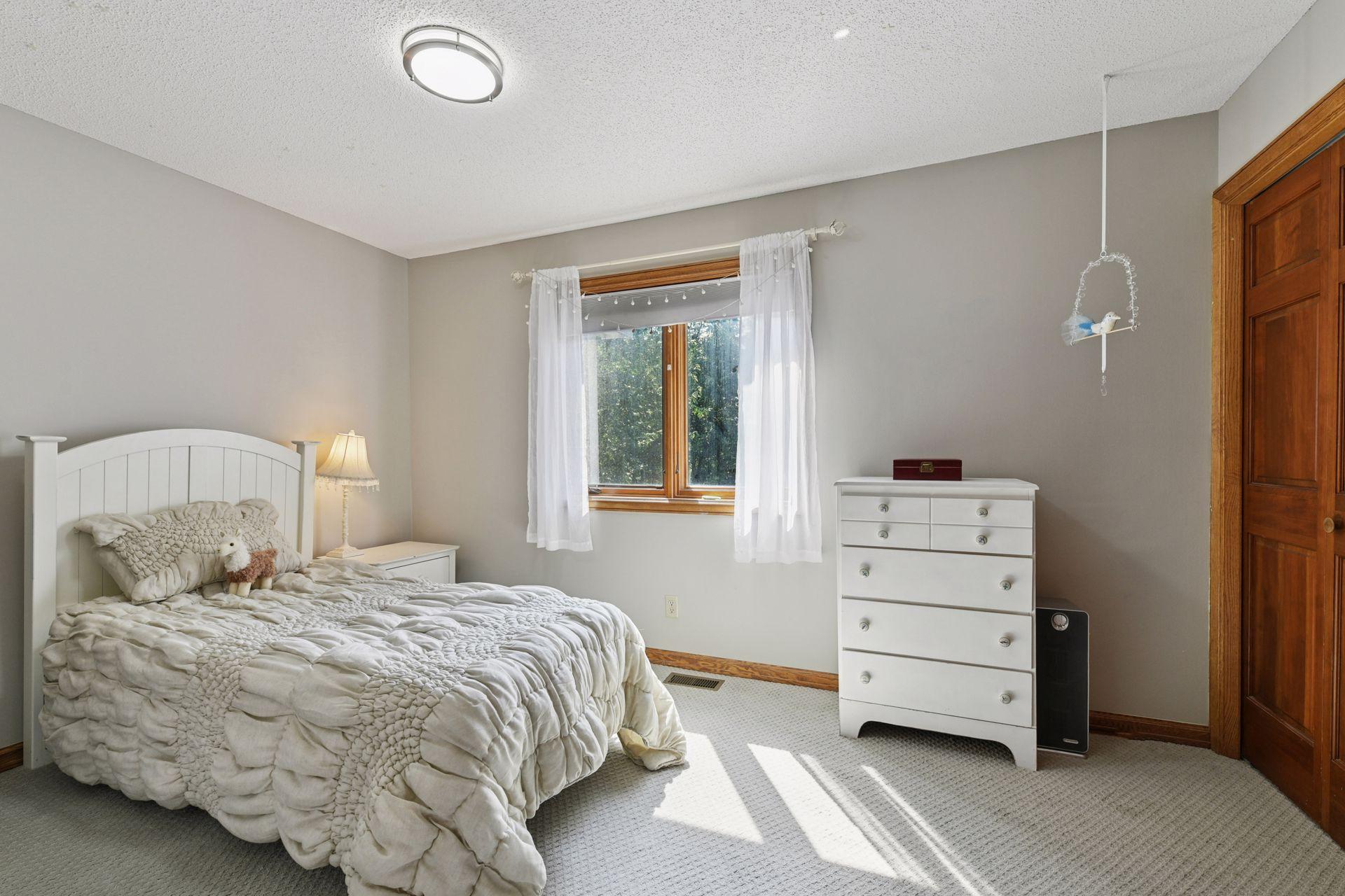 6552 Cherokee Trail W