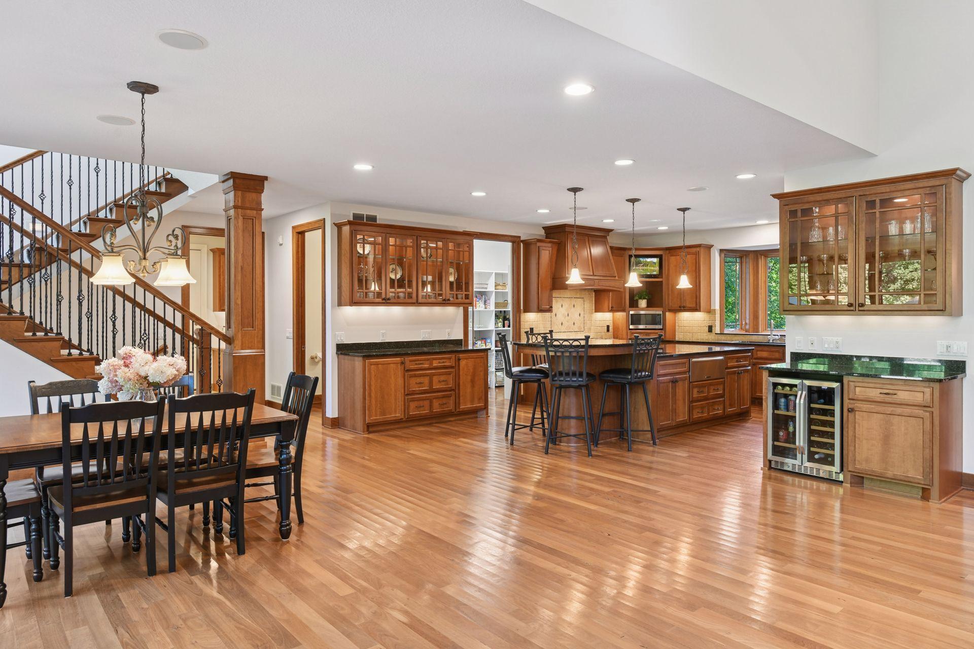 4694 Baycliffe Drive