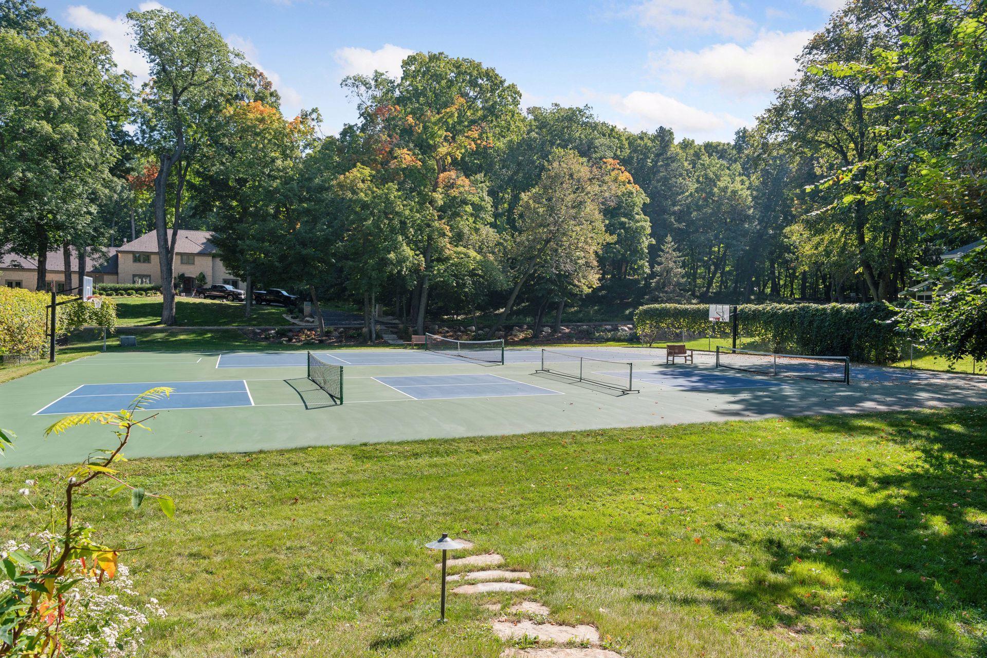 4694 Baycliffe Drive