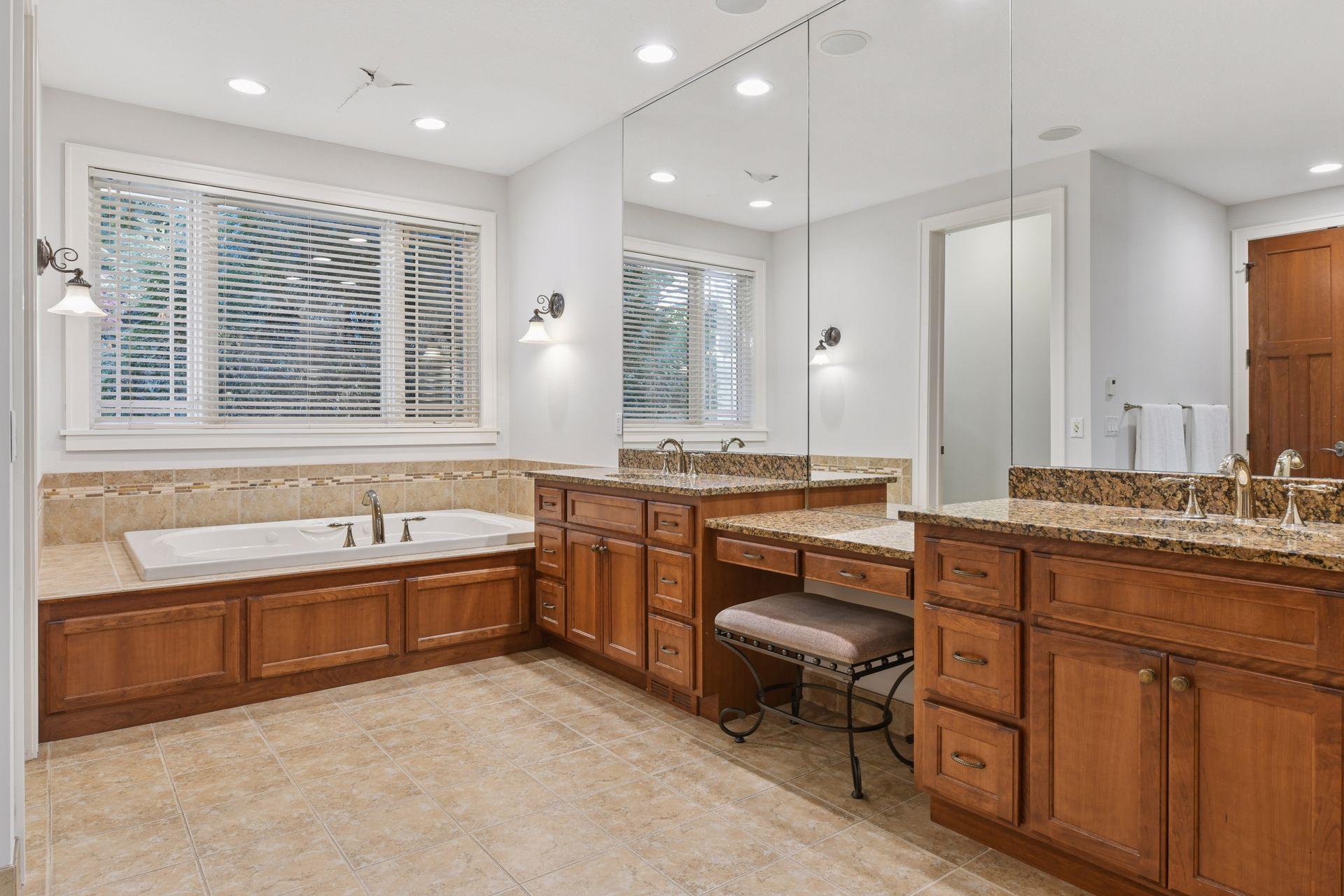 4694 Baycliffe Drive