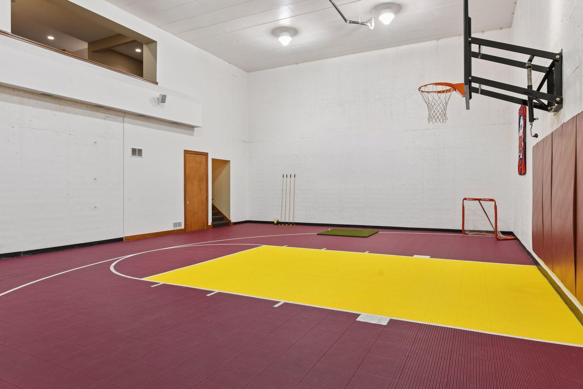 4694 Baycliffe Drive