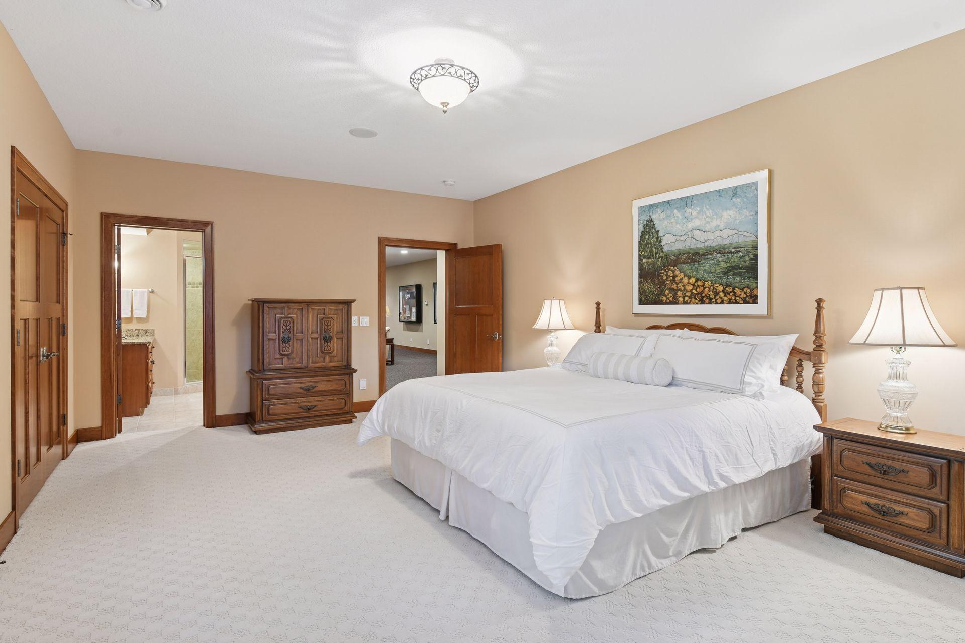 4694 Baycliffe Drive