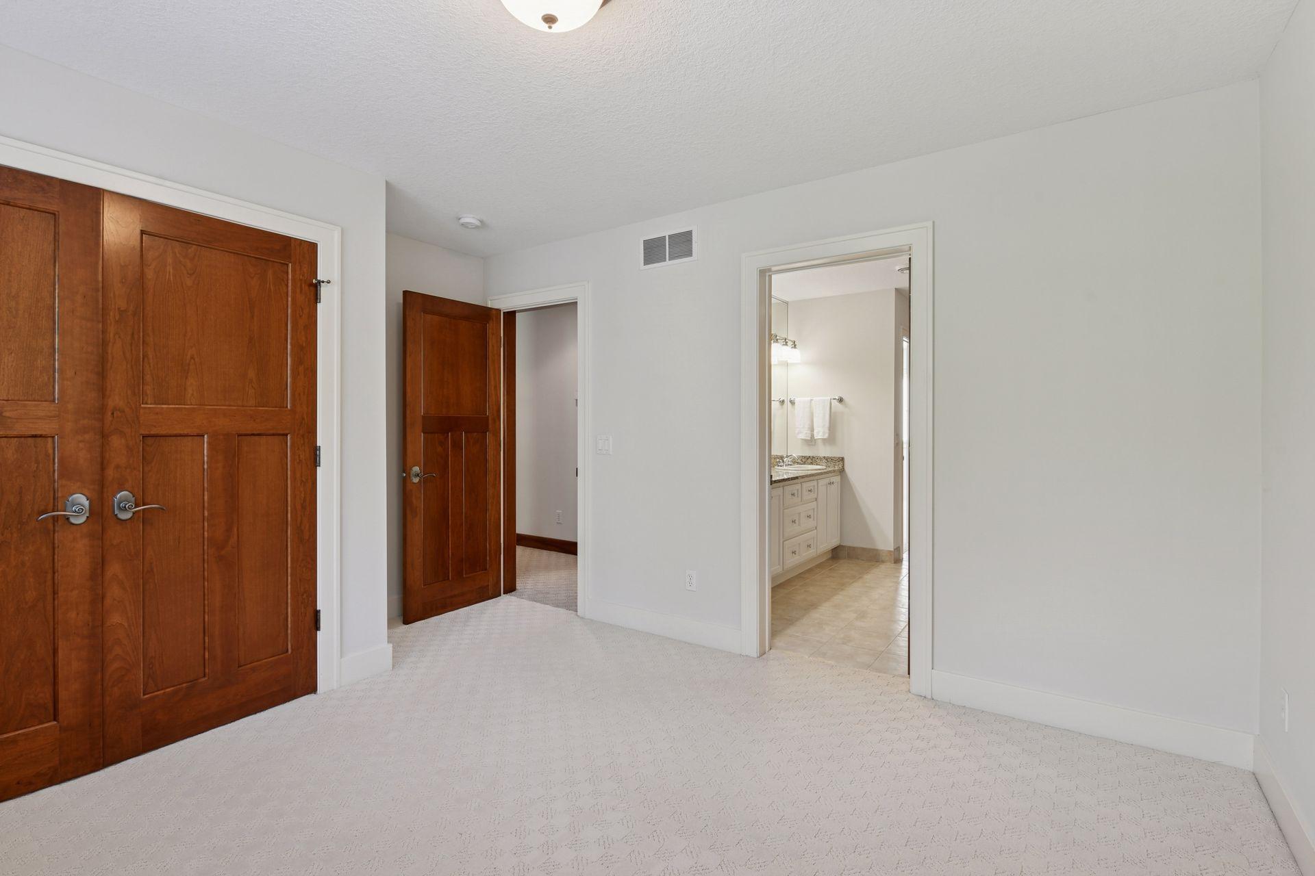 4694 Baycliffe Drive