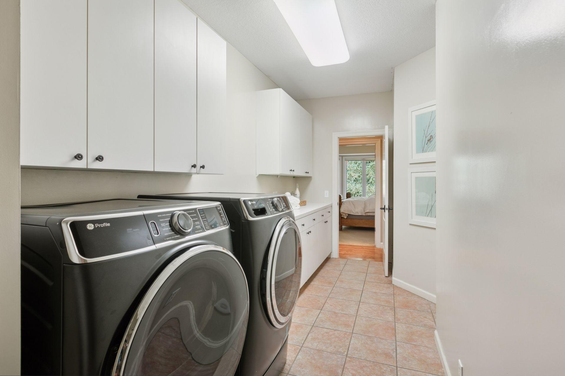 3812 Cedar Lake Place