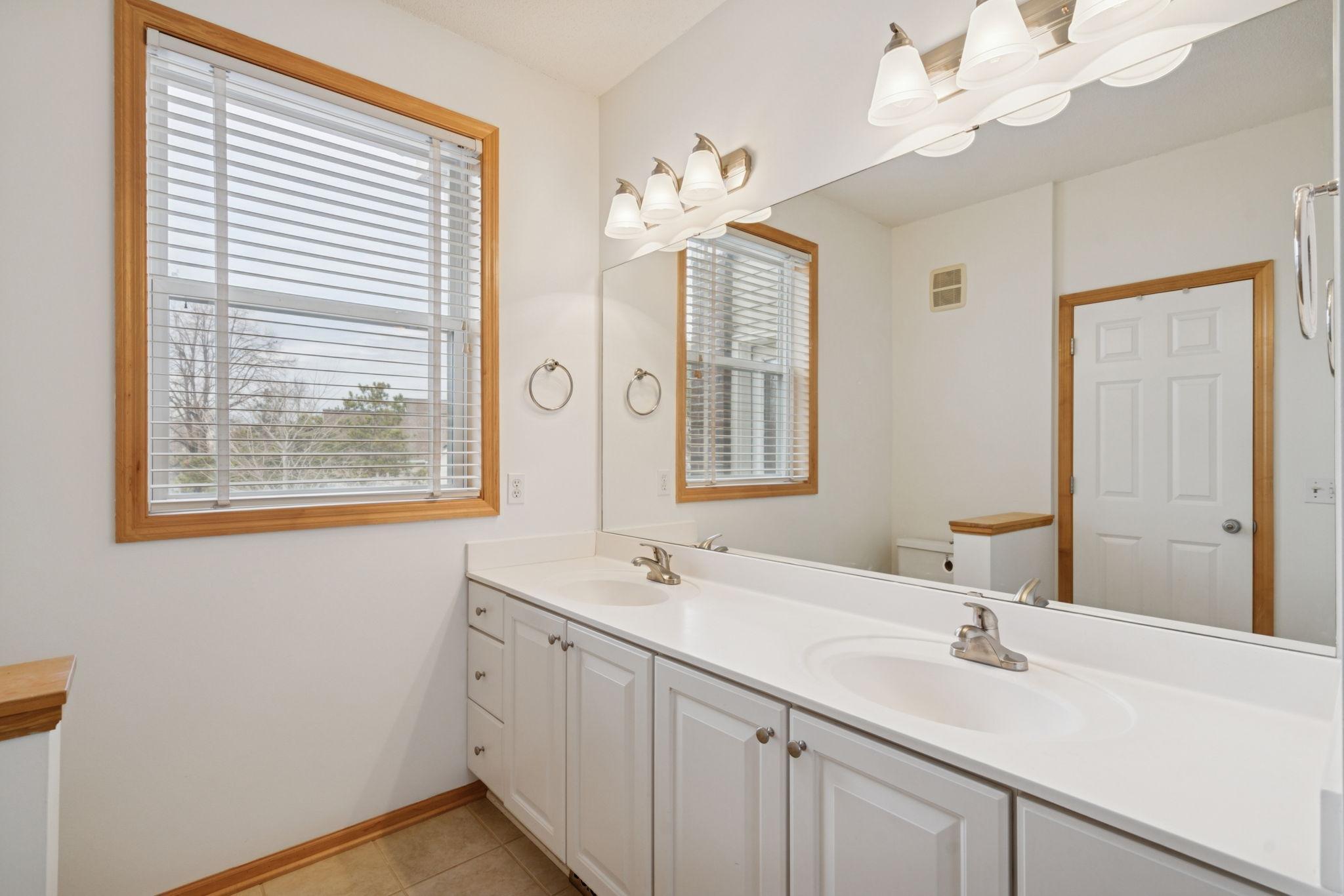 1 4th Avenue N Unit: 103