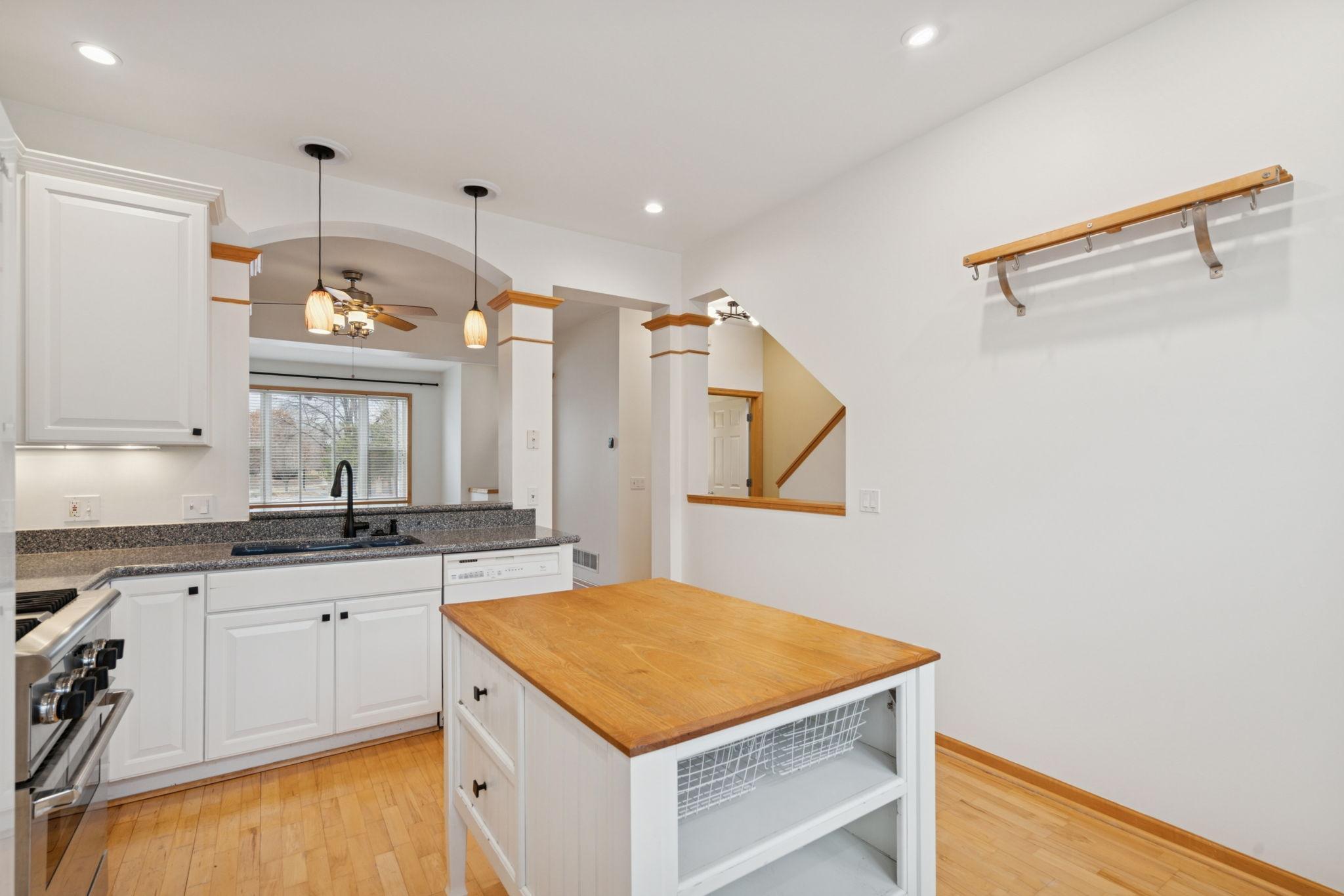 1 4th Avenue N Unit: 103