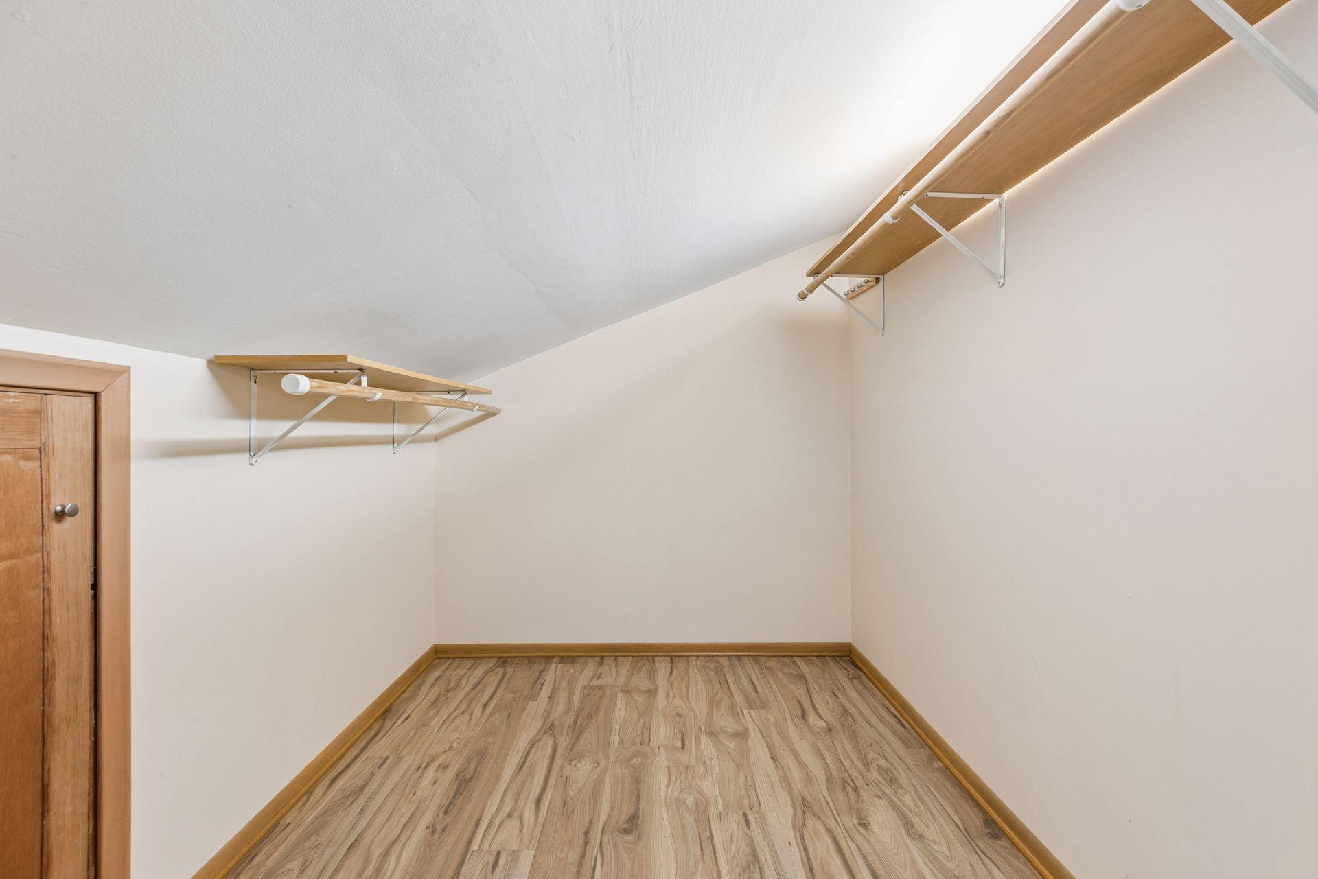 15776 Cedar Ridge Road