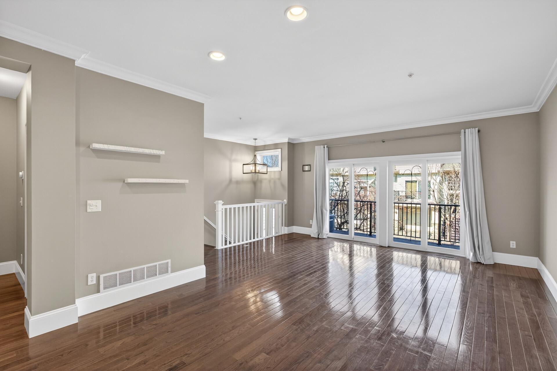 7621 Southridge Lane