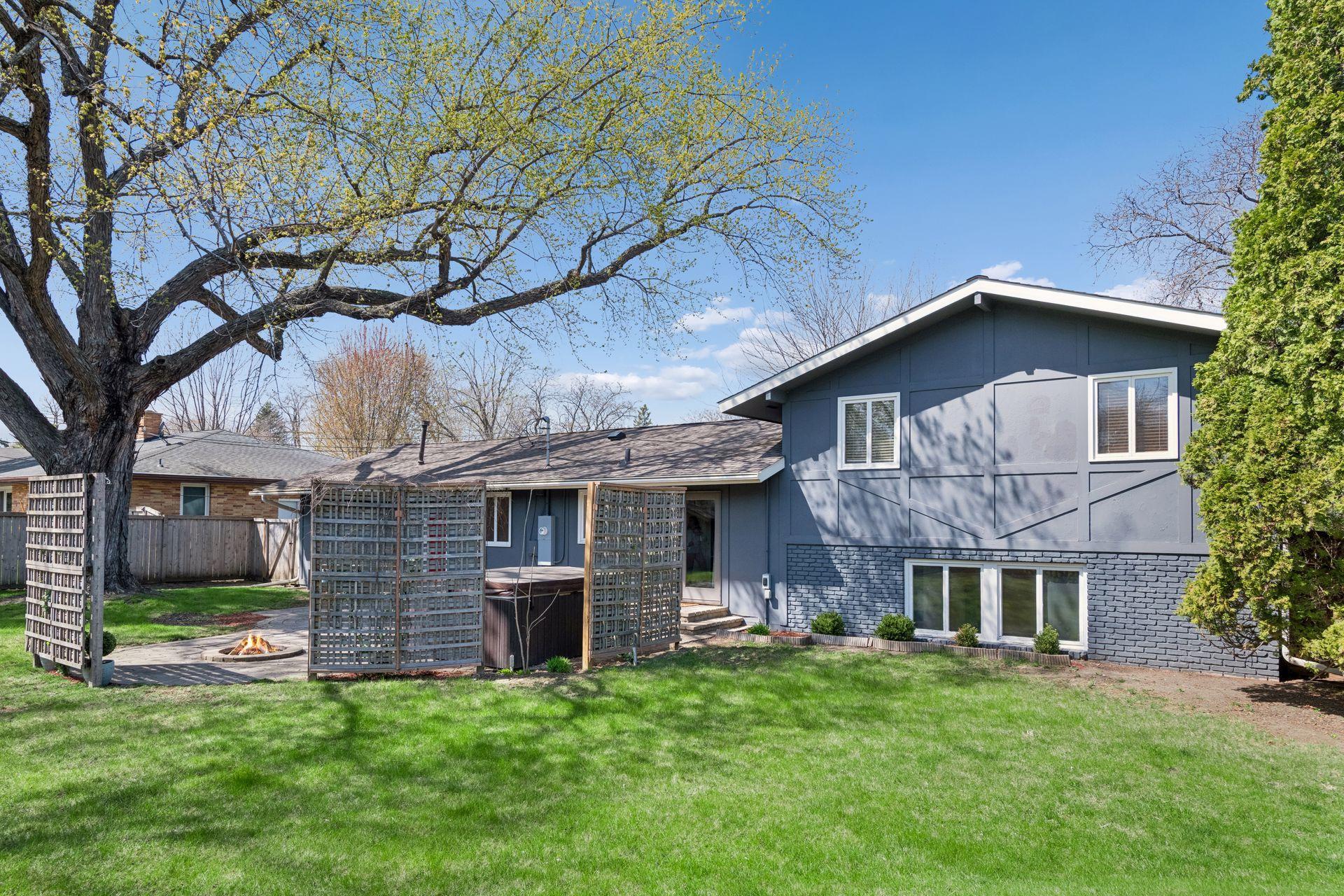 6009 Chapel Drive