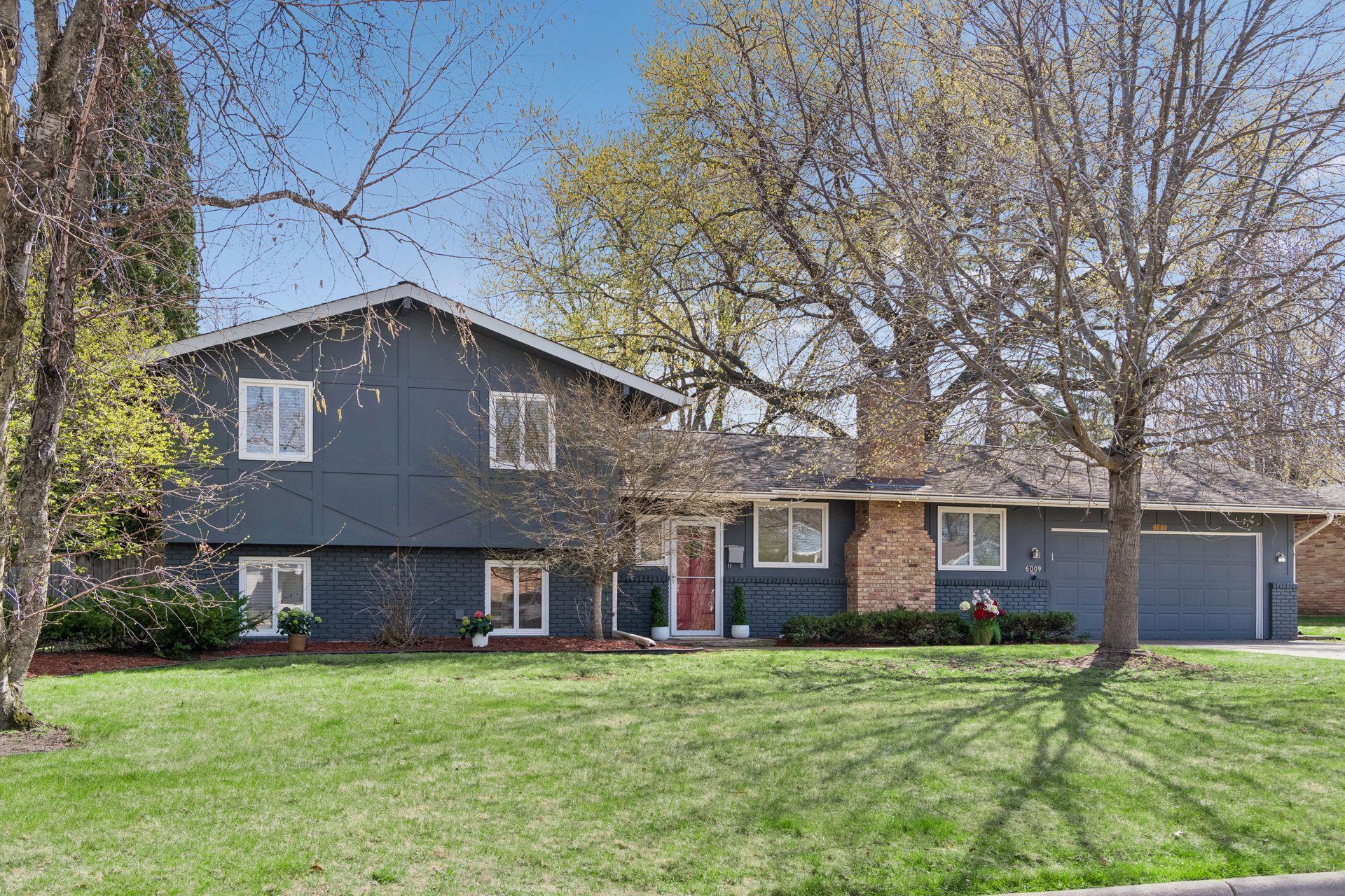 6009 Chapel Drive