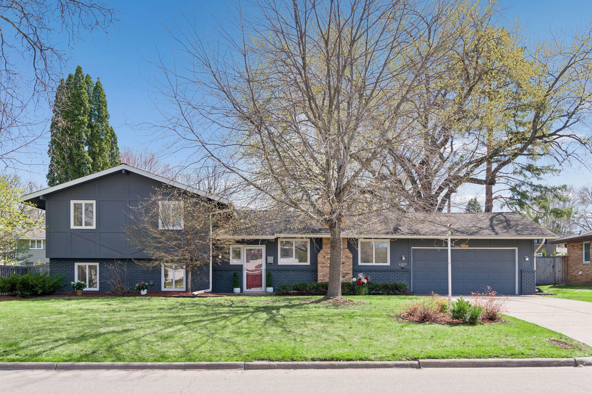 6009 Chapel Drive