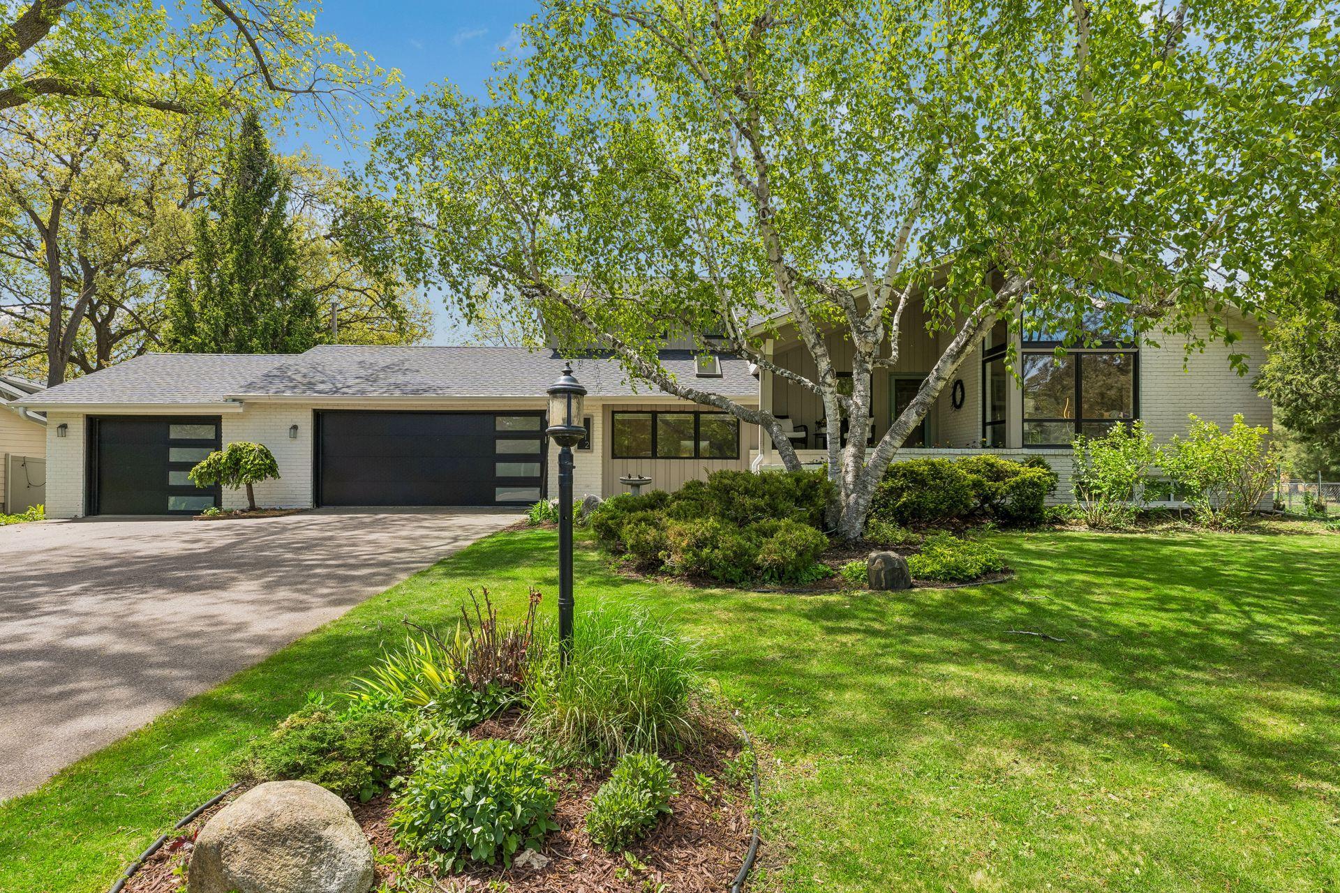 5512 Goya Lane