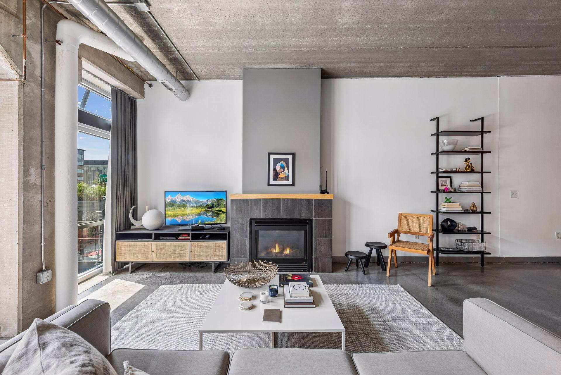 710 N 4th Street Unit: E407