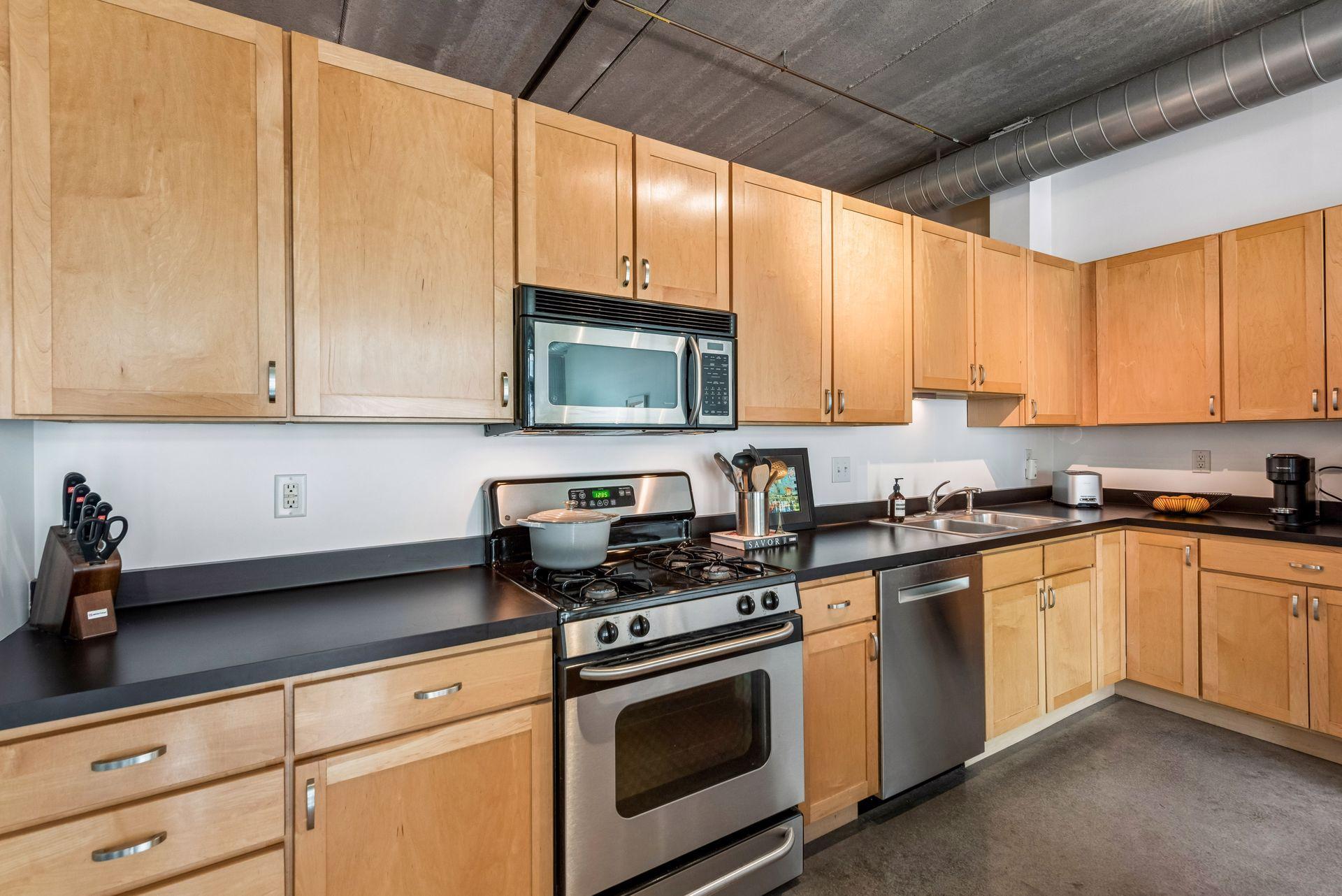 710 N 4th Street Unit: E407