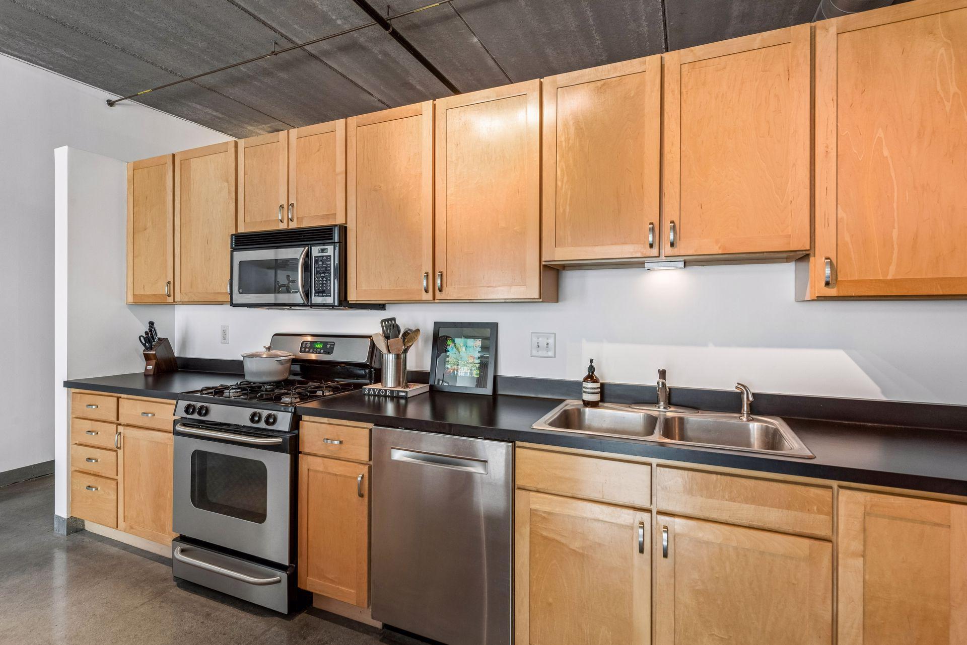 710 N 4th Street Unit: E407