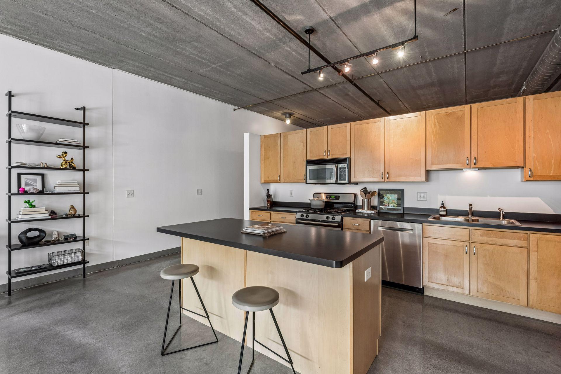 710 N 4th Street Unit: E407