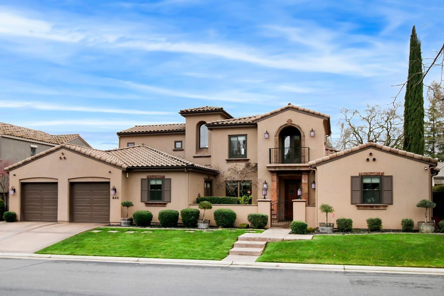 940 Tuscan Lane