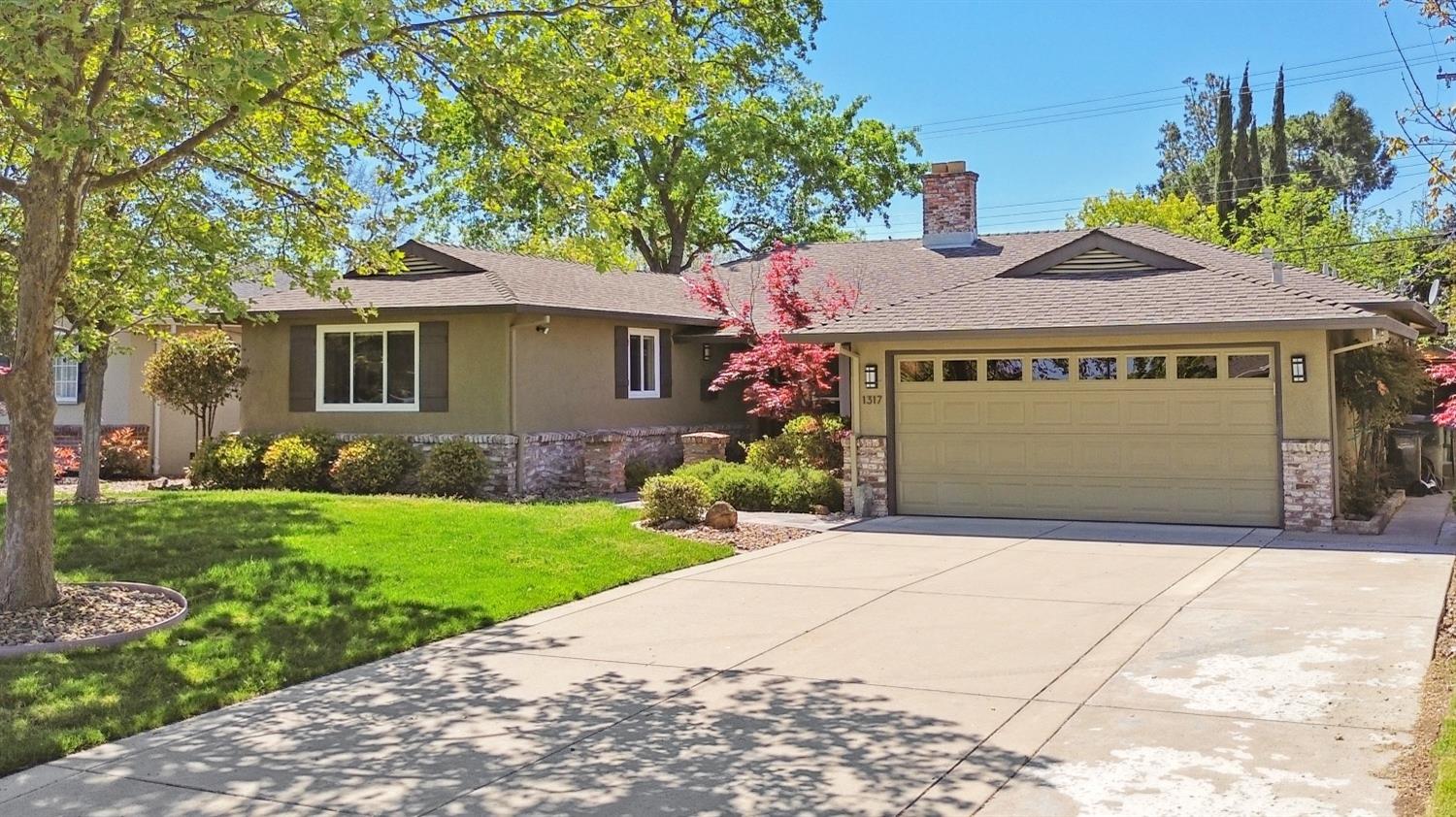 1317 La Sierra Drive