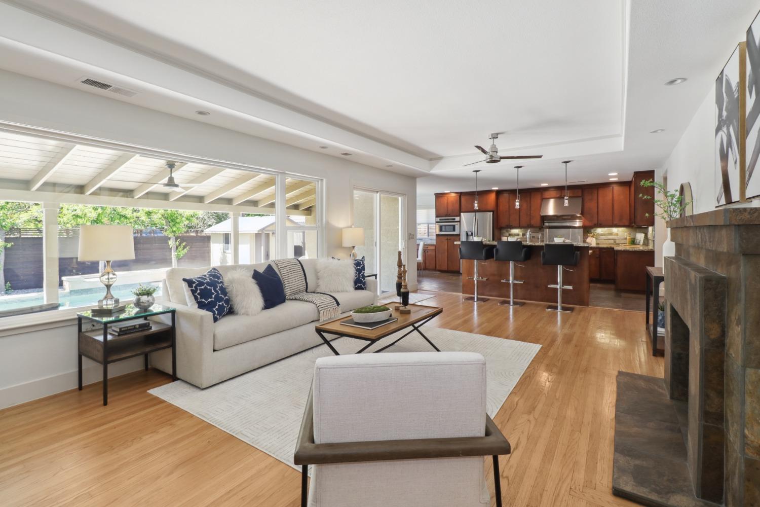 1317 La Sierra Drive