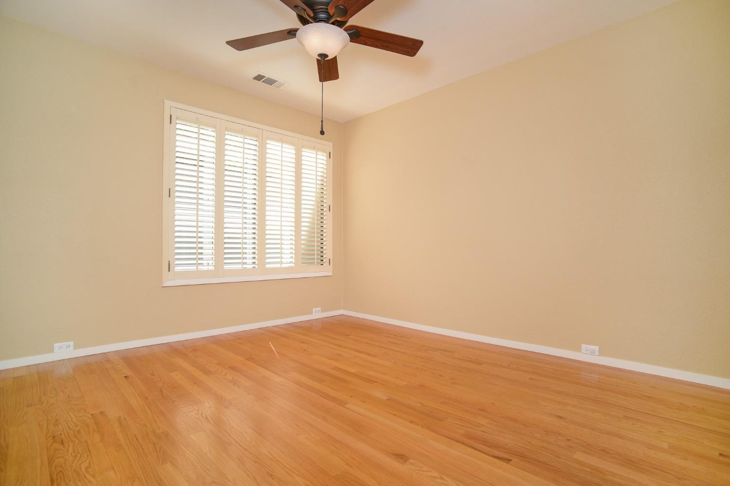 1539 University Avenue