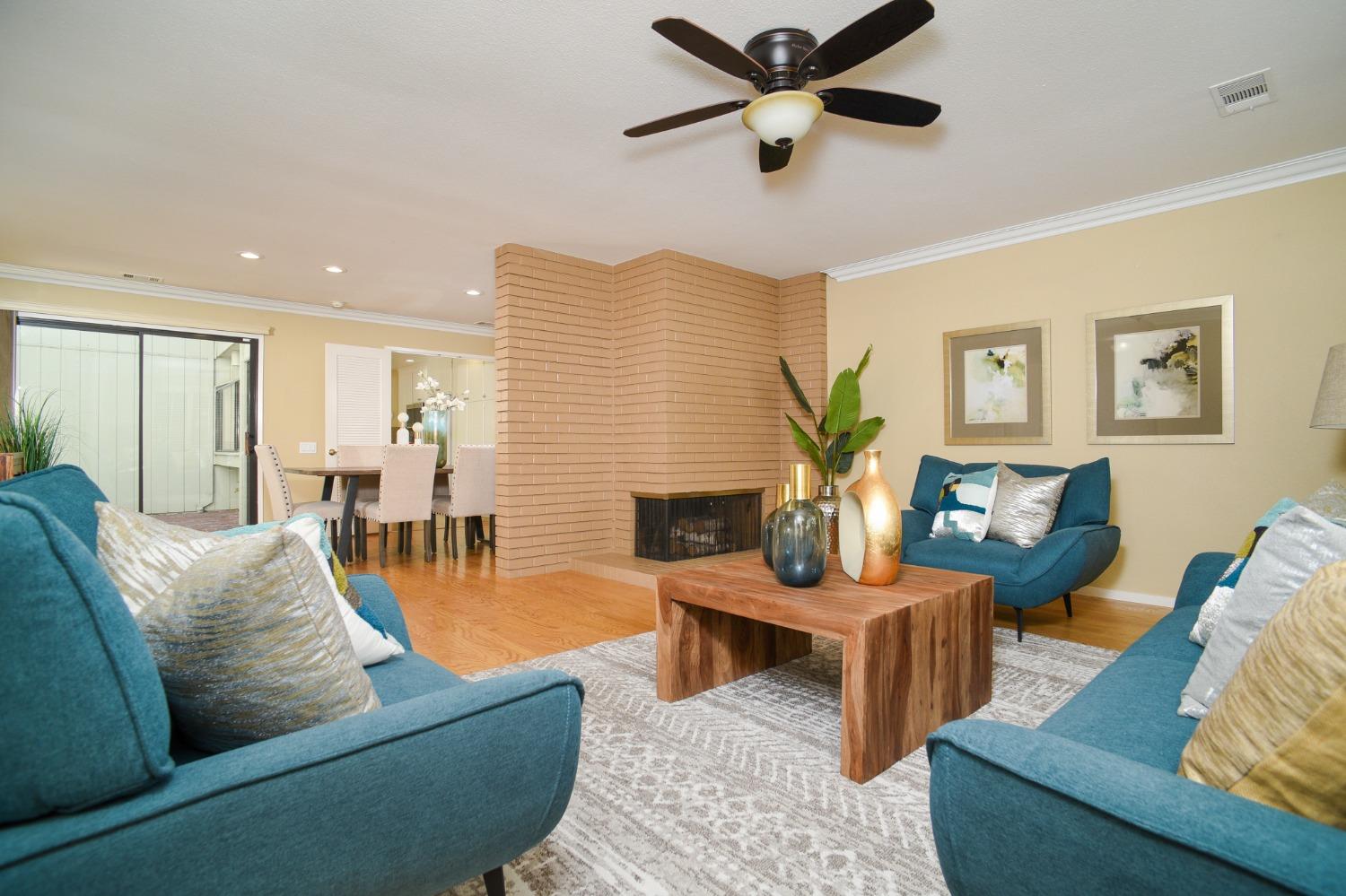 1539 University Avenue