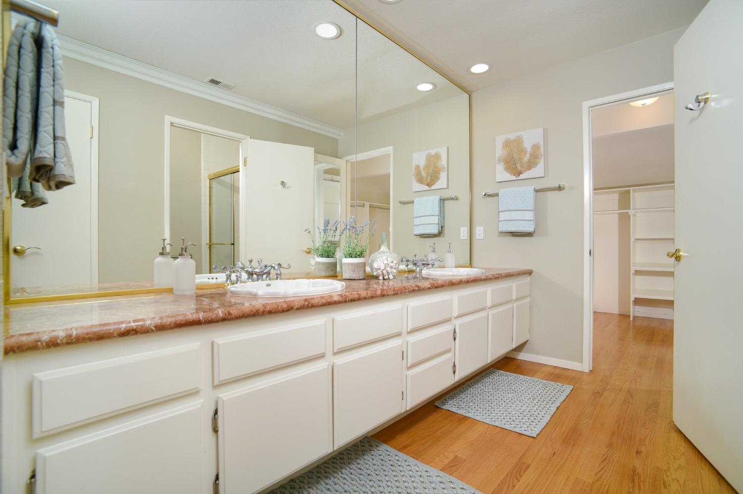 1539 University Avenue