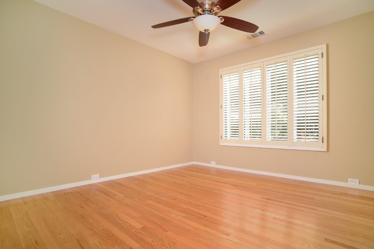 1539 University Avenue